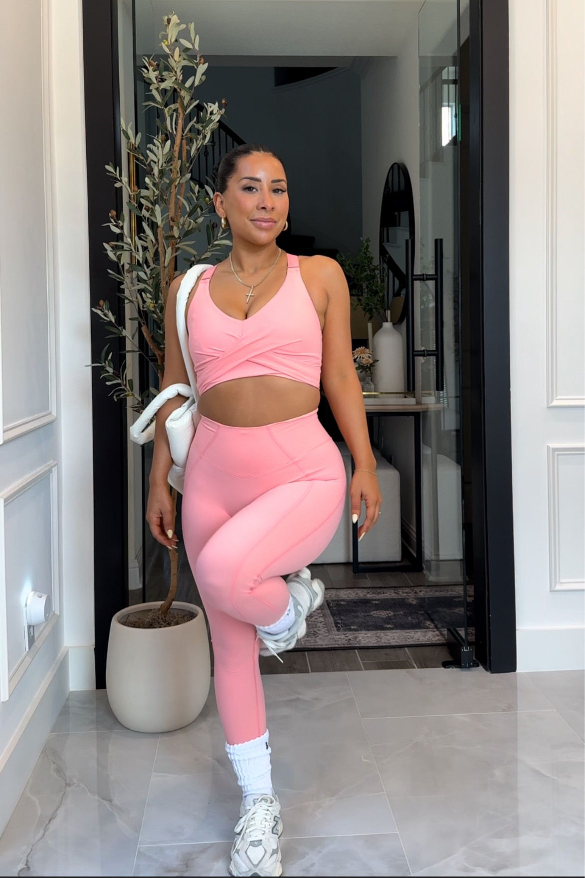 CODE ARIEL TO SAVE AT BUFFBUNNY🫶🏼

Juicy collection

Gym outfit
Workout 
Leggings
Pilates outfit  #ltkshoecrush #ltkfitness #ltkstyletip

#LTKFindsUnder50 #LTKShoeCrush #LTKBacktoSchool