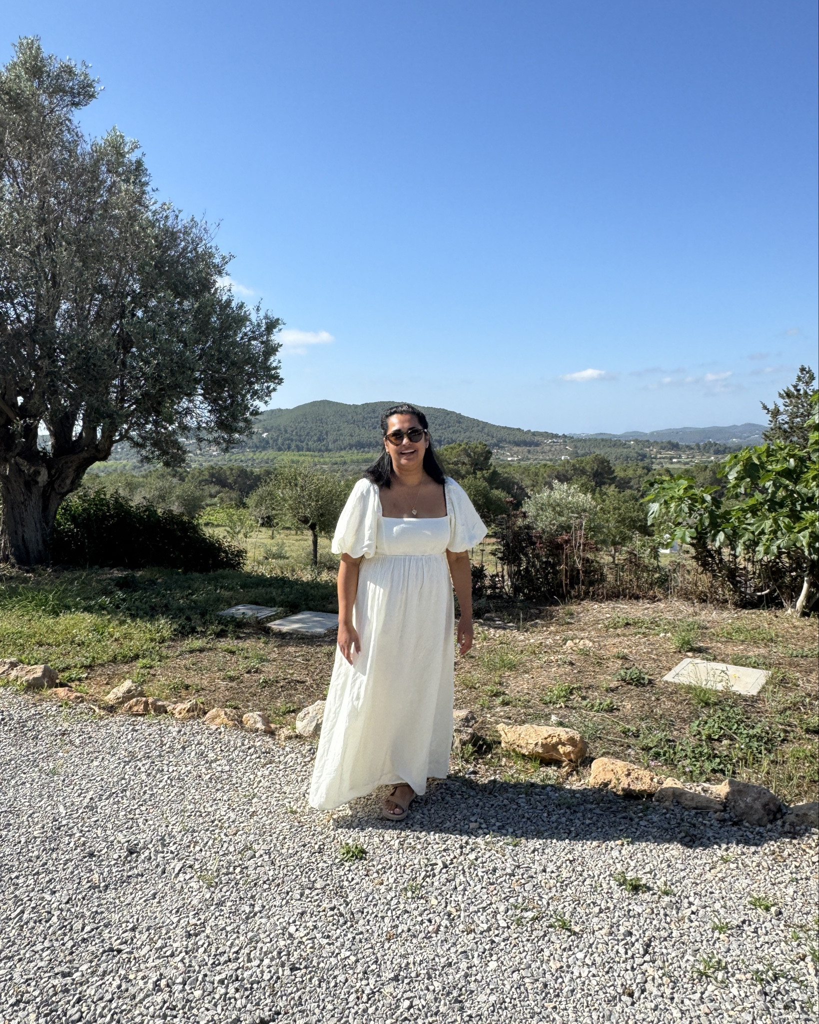 A classic white linen dress for summer, amazing quality and puff sleeves… and the best thing, it has pockets! #whitedress #summerdress #dresswithpockets #linendress

#LTKstyletip #LTKspring #LTKsummer