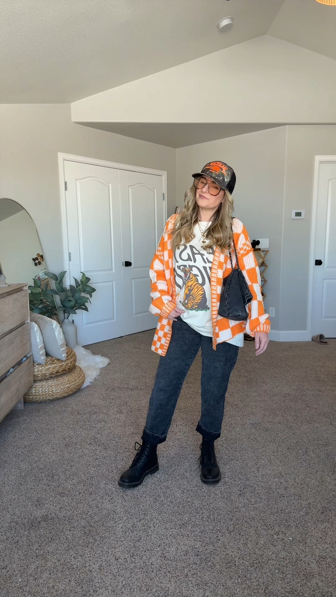 Feeling a little loud today! 

#LTKFindsUnder100 #LTKOver40 #LTKStyleTip