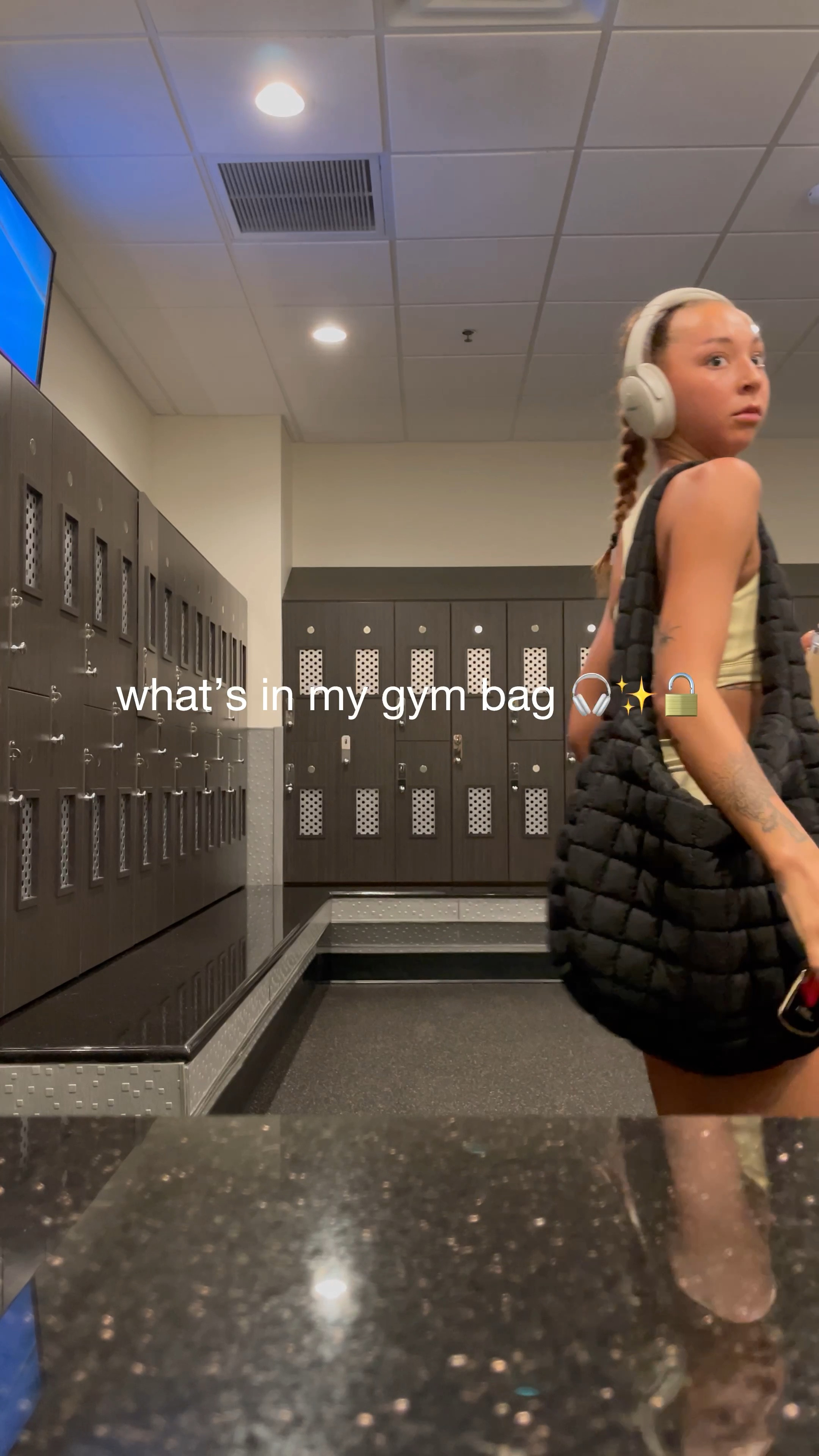 WHAT’S IN MY GYM BAG. 🎧✨🫶🏽
(the bag is from Miss Lola! Search “on the go bag” but I found a cute dupe on amazon!! Temped to buy it 🤭)

#LTKFitness