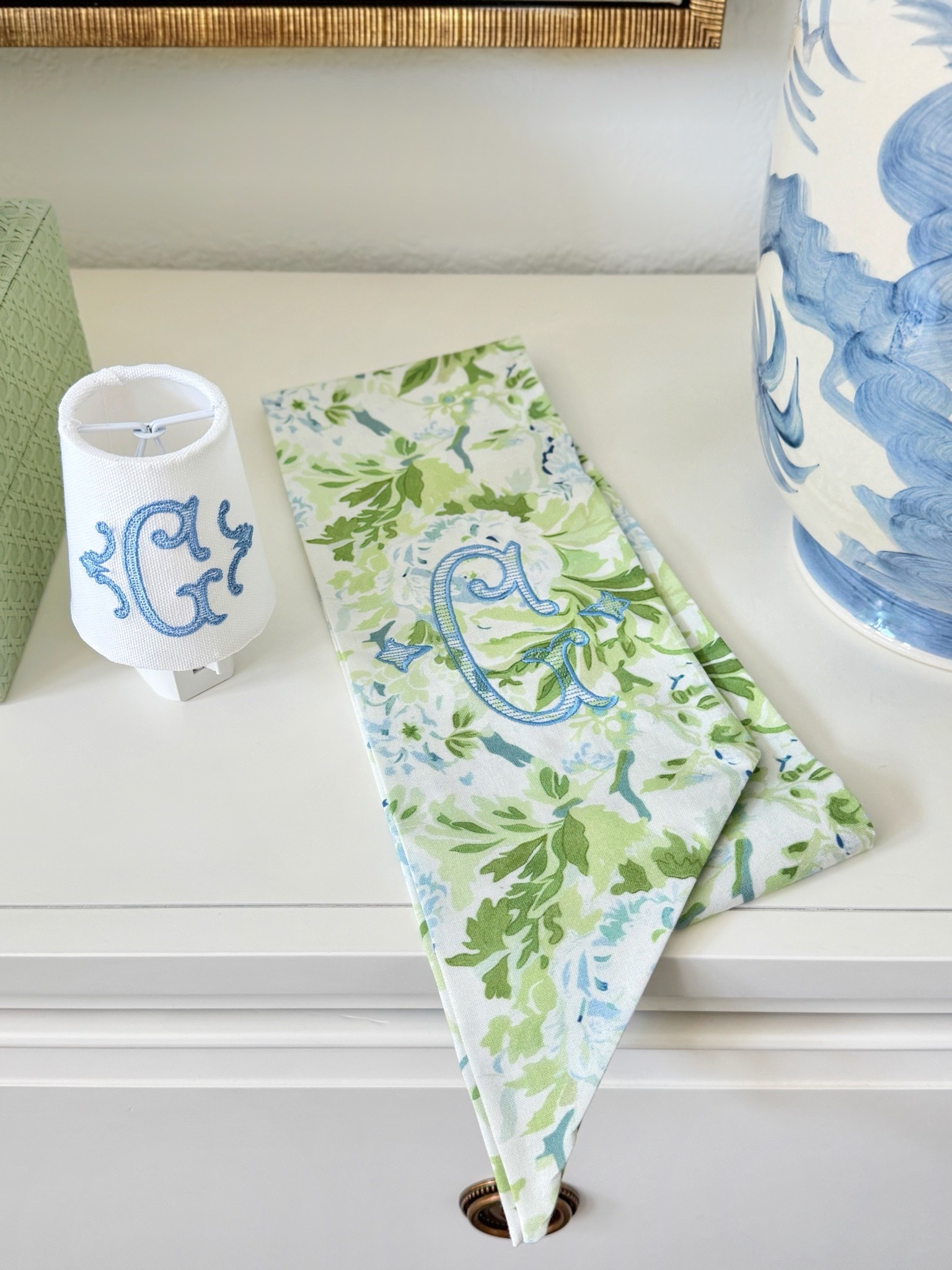 Gorgeous monogram wreath sash and nightlight from Sarah Slusher Designs!! 😍 Fully customizable with beautiful color & embroidery options to choose from! Can’t wait to style my summer wreath!! 
#frontporch #wreaths #frontdoordecor #sarahslusherdesigns #monogram #traditionaldecor

#LTKHome