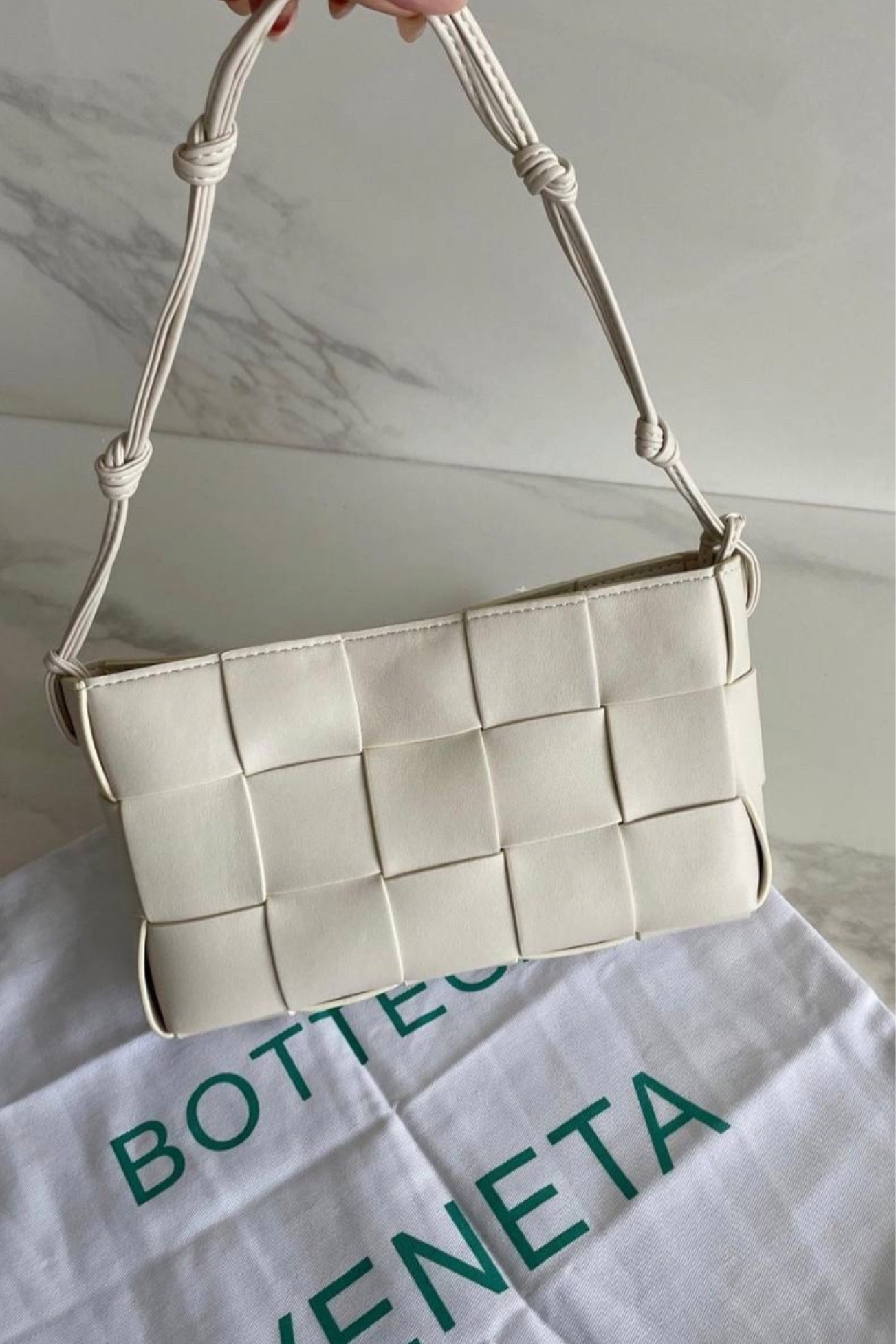 Bottega Veneta tasche 

#LTKitbag #LTKstyletip #LTKSeasonal