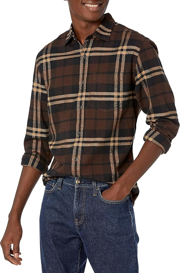 Amazon Essentials Men's Regular-Fit Long-Sleeve Plaid Flannel Shirt | Amazon (US)