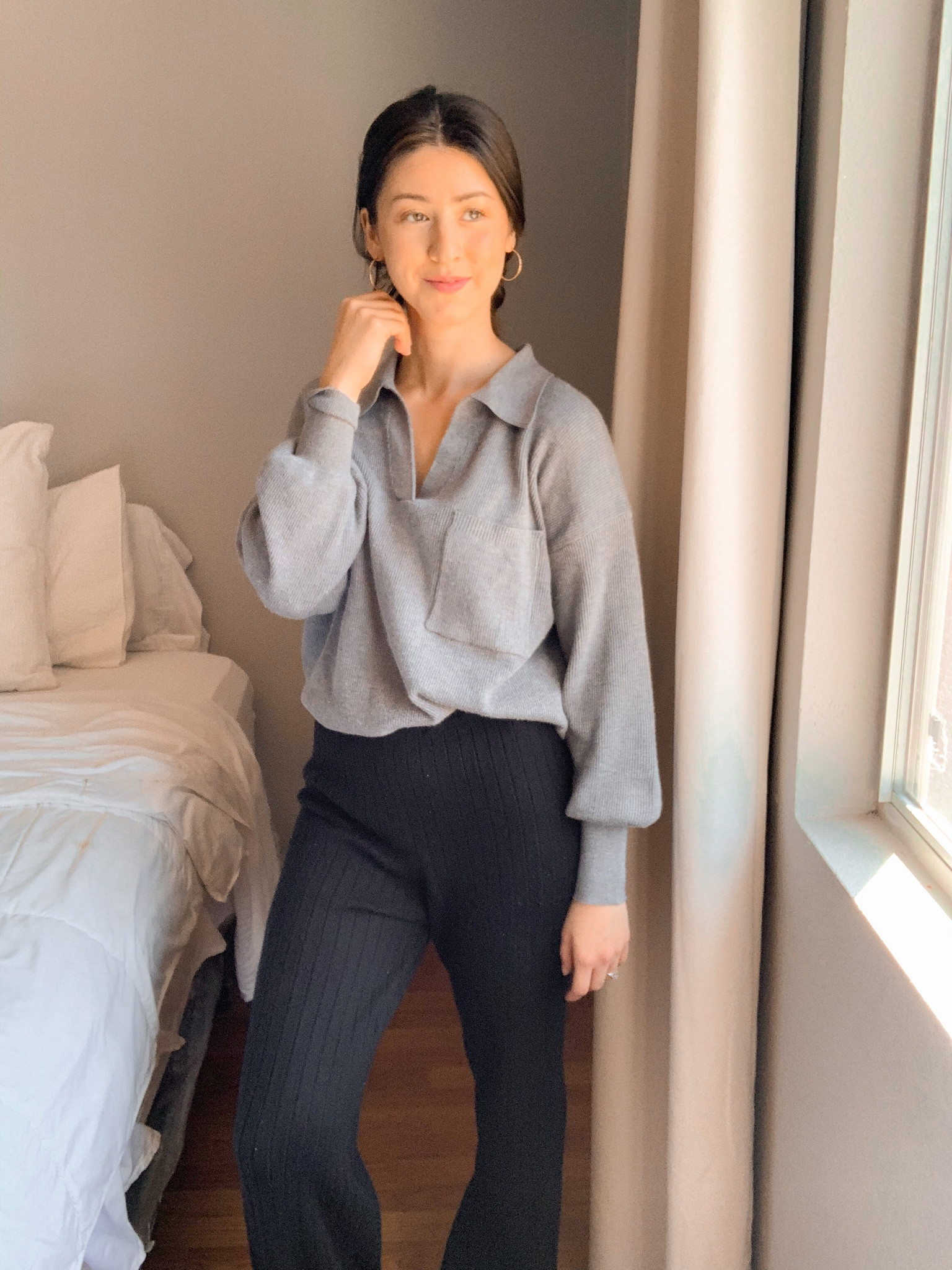 I love this sweater for fall season. It’s perfect for the weather right now. Not too warm but cozy. Love the collar detail and the pocket. 

Amazon sweater 
Oversized sweater
Elegant sweater
Classy sweater
Gray sweater 
Classy outfit
Cozy outfit 


Follow my shop @fancynoemi on the @shop.LTK app to shop this post and get my exclusive app-only content!

#liketkit #LTKSeasonal #LTKunder50 #LTKtravel
@shop.ltk
https://liketk.it/3Rlf1