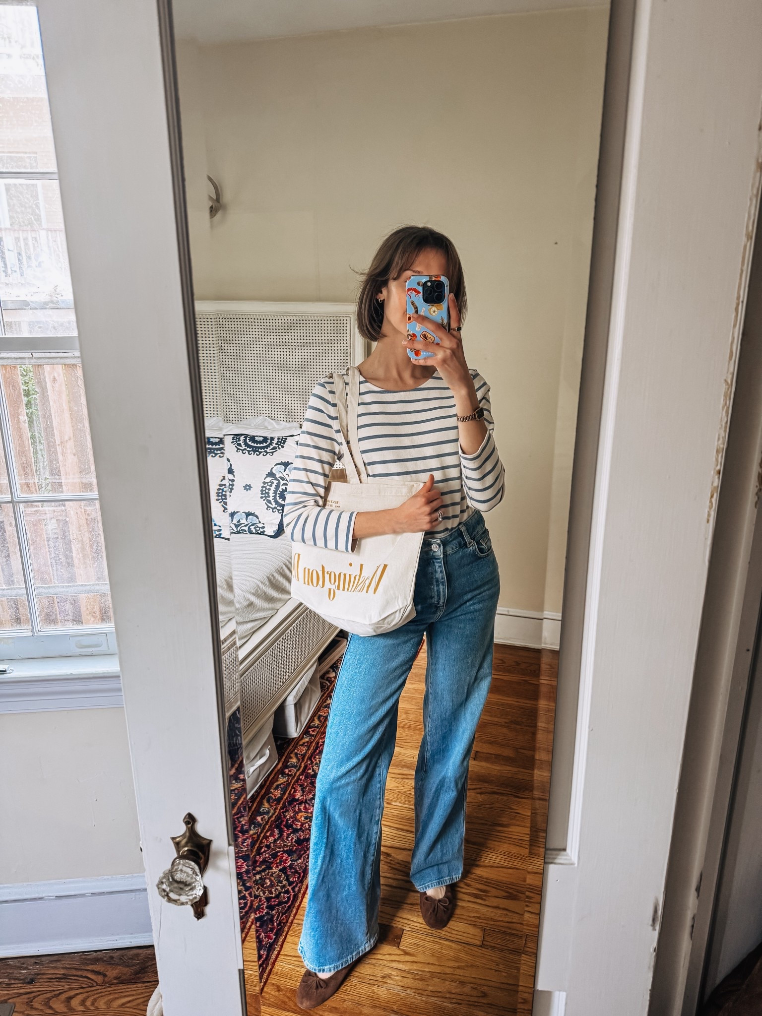 Sezane is coming back to DC and I couldn’t be more excited. Love their classic Breton top, wide leg jeans & flats!

#LTKSeasonal #LTKootd #LTKOver40