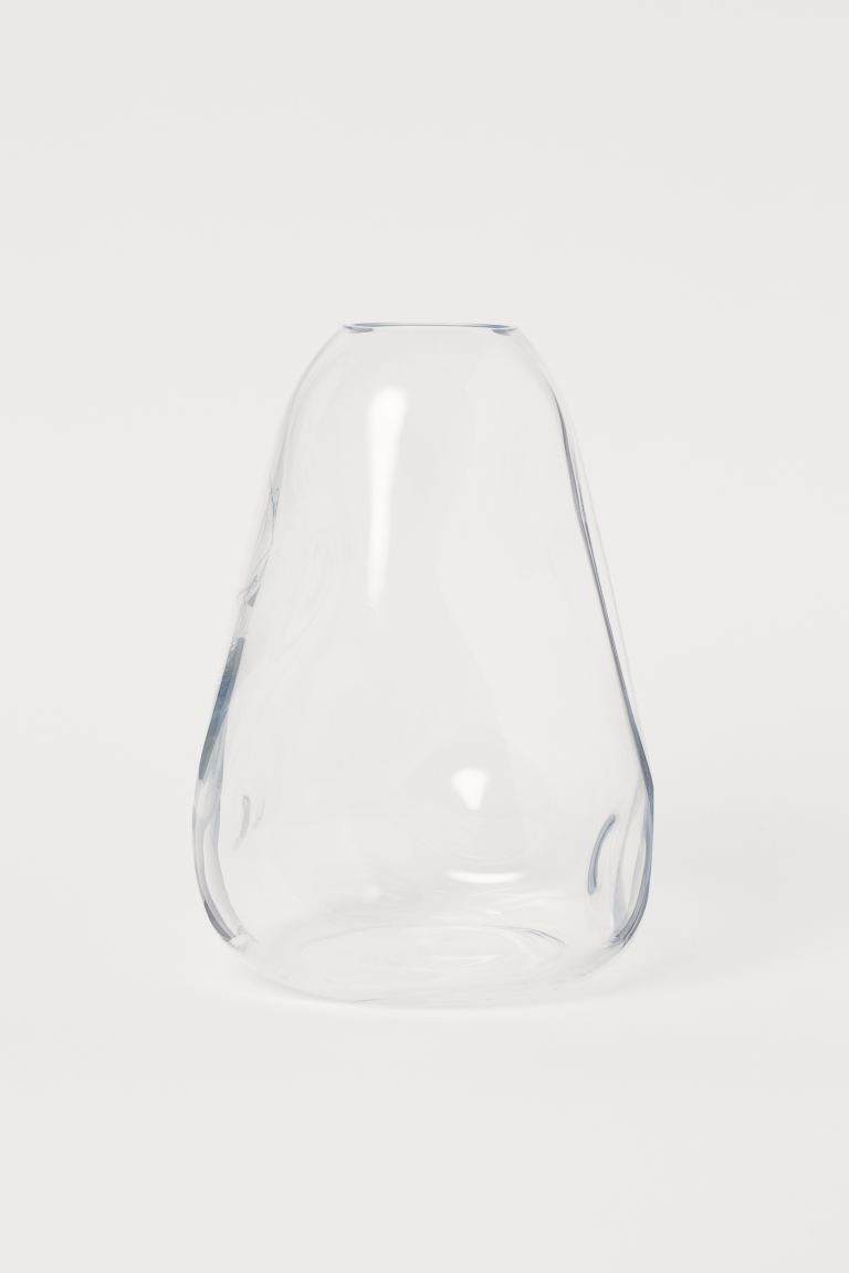Glass vase | H&M (UK, MY, IN, SG, PH, TW, HK)