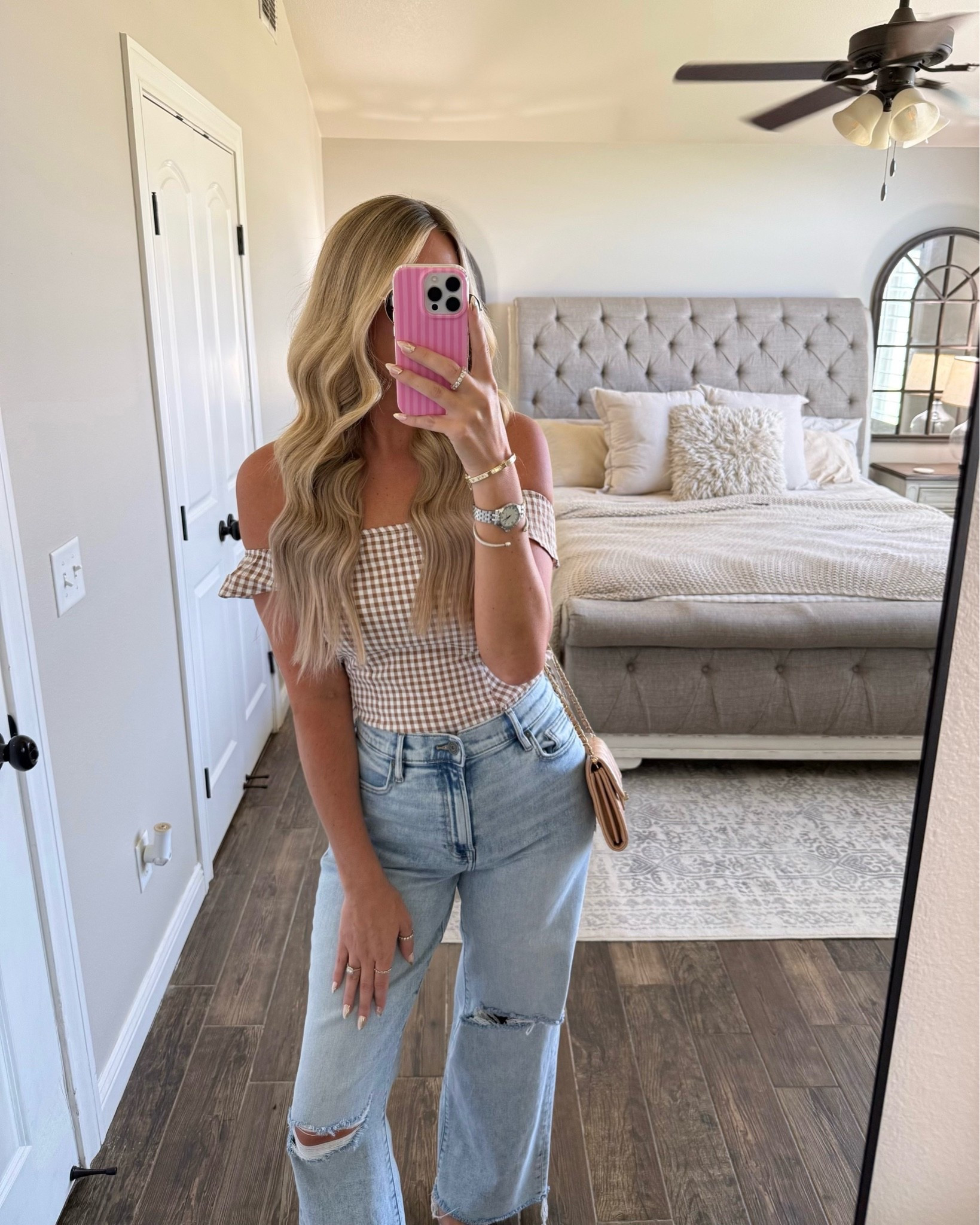 Fall amazon top

#LTKootd #LTKSeasonal #LTKmomlife