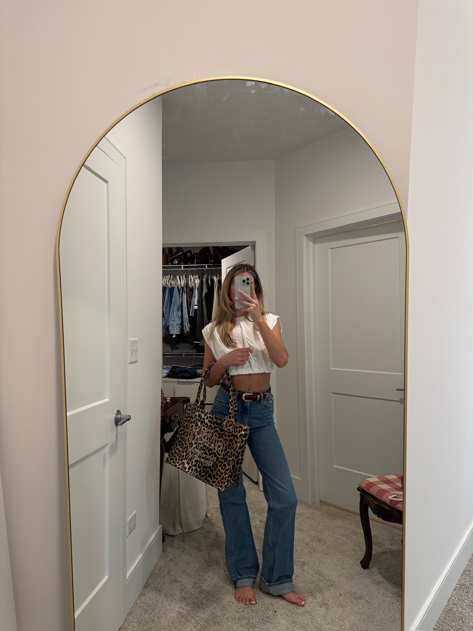Elevated basics make for the best and easiest outfits🤍

Casual outfit inspo, high waisted jeans, tote bag, trendy fashion, styling basics, spring outfit, basic white tee, chic style 

#LTKSeasonal #LTKStyleTip
