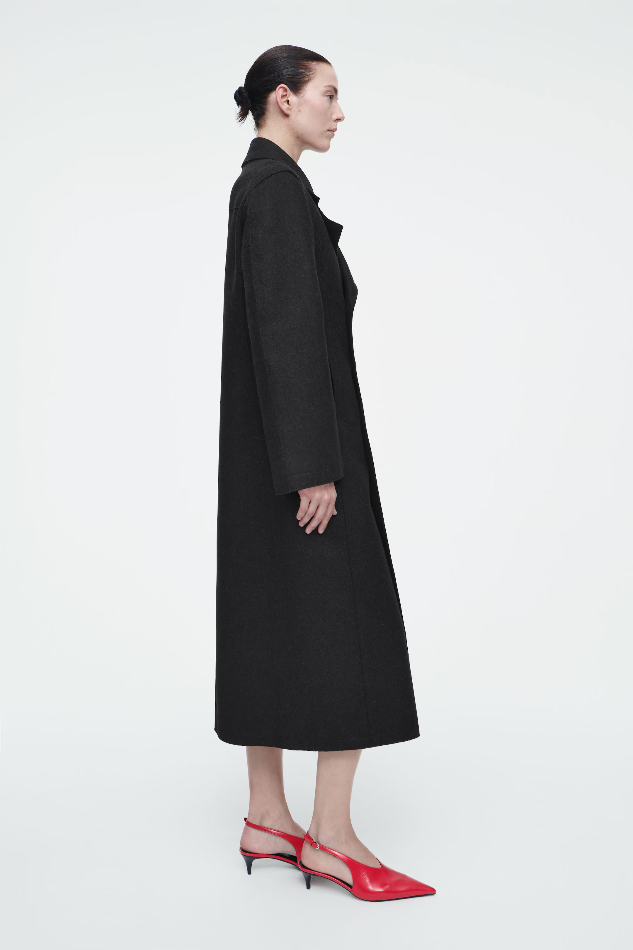 SPITZE KITTEN-HEELS AUS LEDER MIT SLINGBACK-RIEMEN - ROT | COS (EU)