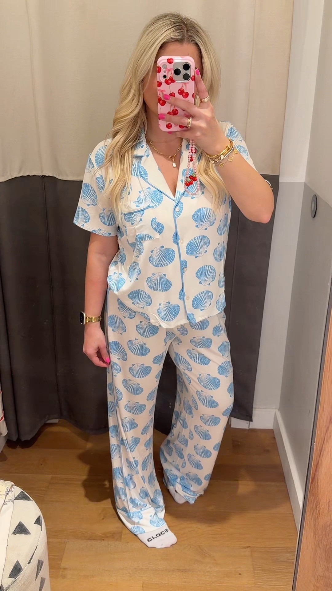 @Aerie pjs 30% off!
Size m

#LTKSaleAlert