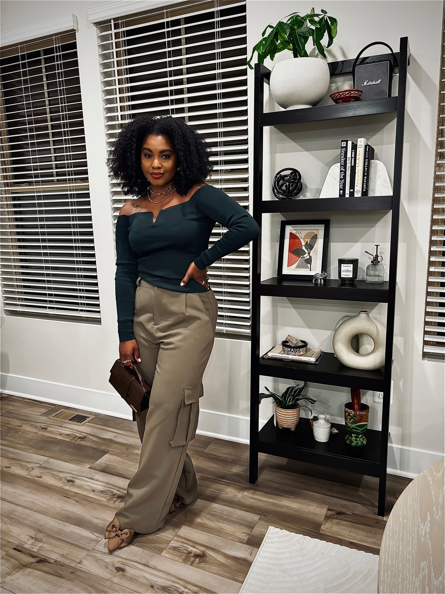 Date night, but make it chic ✨ Sharing a few tops that do all the work—just add denim, heels, and your favorite accessories. Linking my favorites 🤎