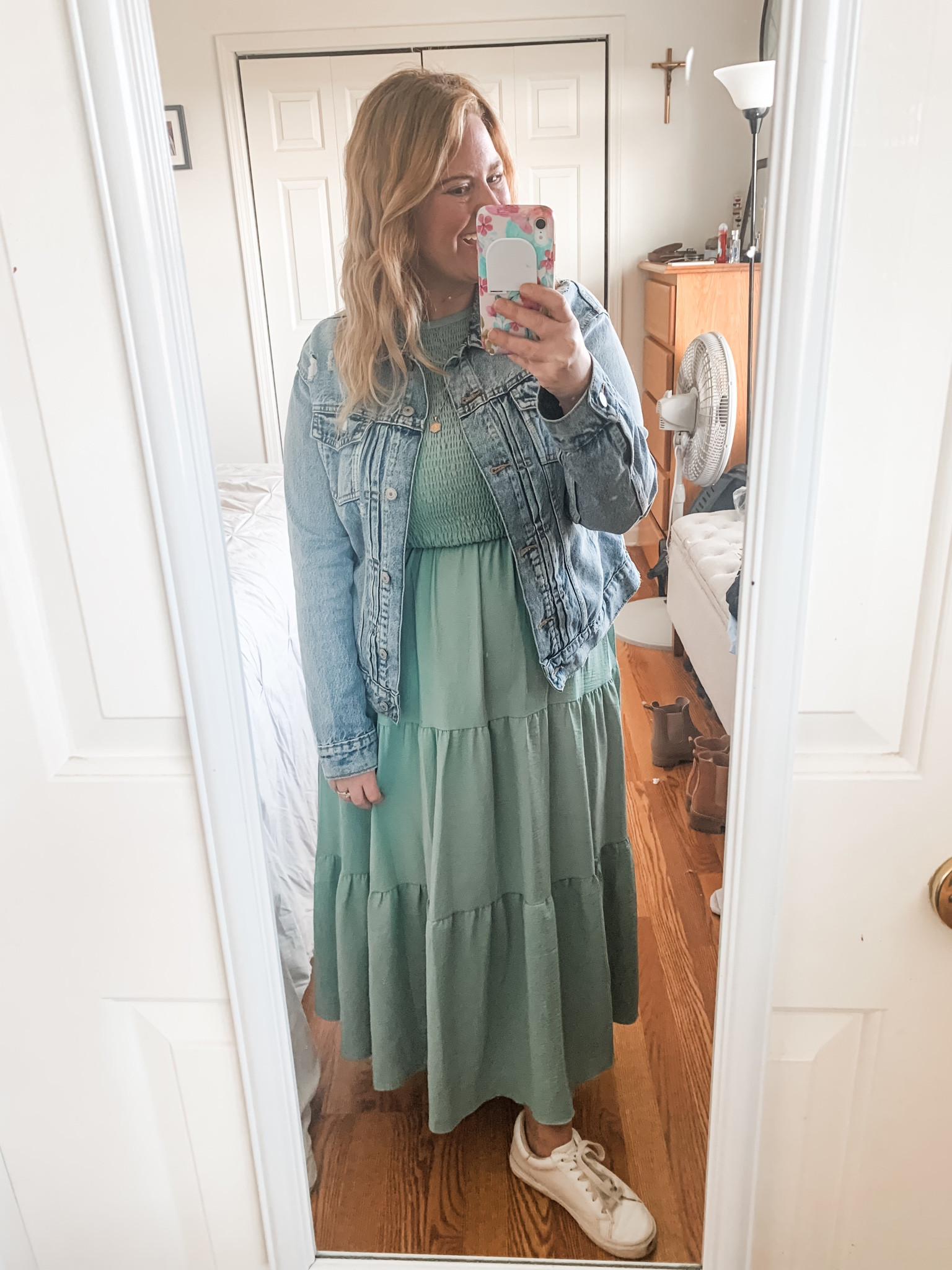 Such a great dress!  Easy to dress down with sneakers for a teacher outfit but can be dressed up with heels and a cute bag!

Date night dress
Teacher dress
Bump friendly 

#LTKmidsize #LTKbump #LTKSeasonal