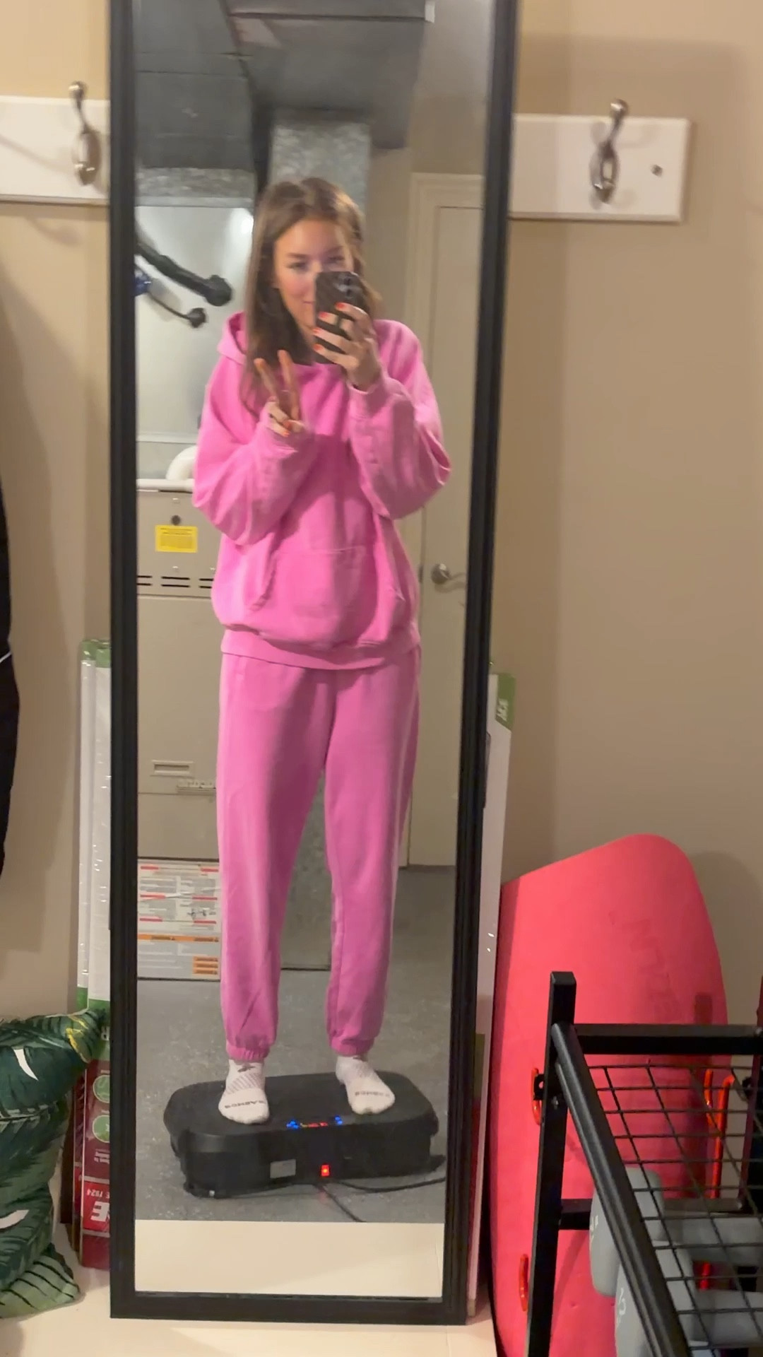 Vibration plate + sweat suit

#LTKselfcare #LTKHome #LTKmomlife