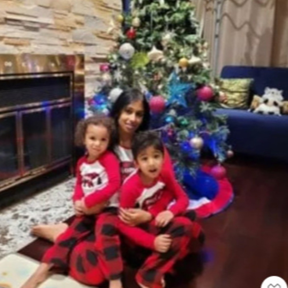 Christmas pajamas, matching pajamas, matching set, Christmas tree, Christmas decor, holidays, family photos 

#LTKfamily #LTKstyletip #LTKwinter