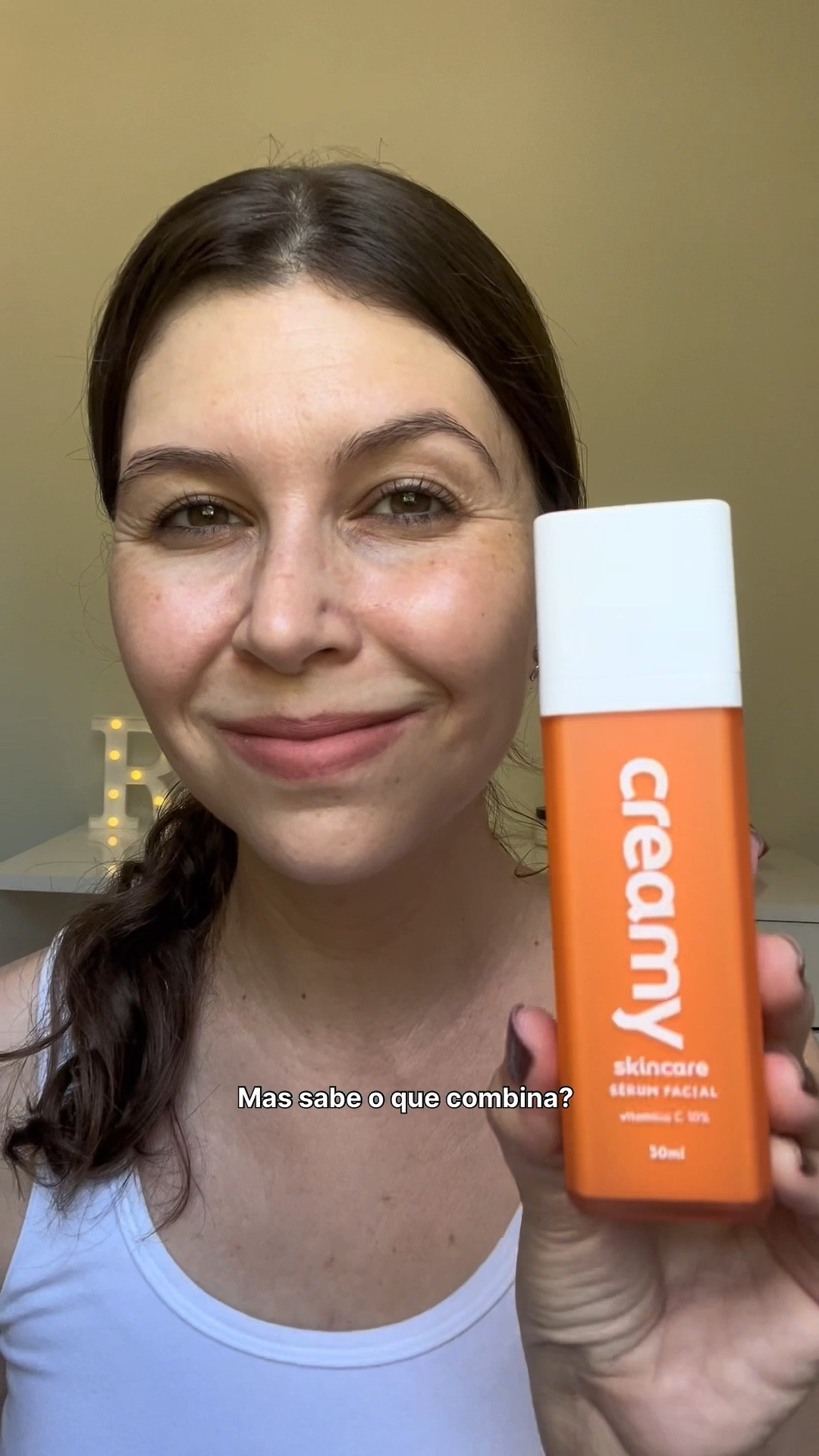 O Sérum facial Antioxidante Vitamina C da Creamy ajuda a previnir e clarear as manchas da pele, além de tratar linhas finas com seu efeito anti-aging! 

Ele possui uma textura leve, de rápida absorção e é indicado para todos os tipos de peles. 

Pode ser usado na sua rotina de skincare ☀️ diurna e/ou 🌙 noturna! 
Bora cuidar da pele?

#vitaminac
#creamy 

#LTKbrasil #LTKsummer #LTKbeleza