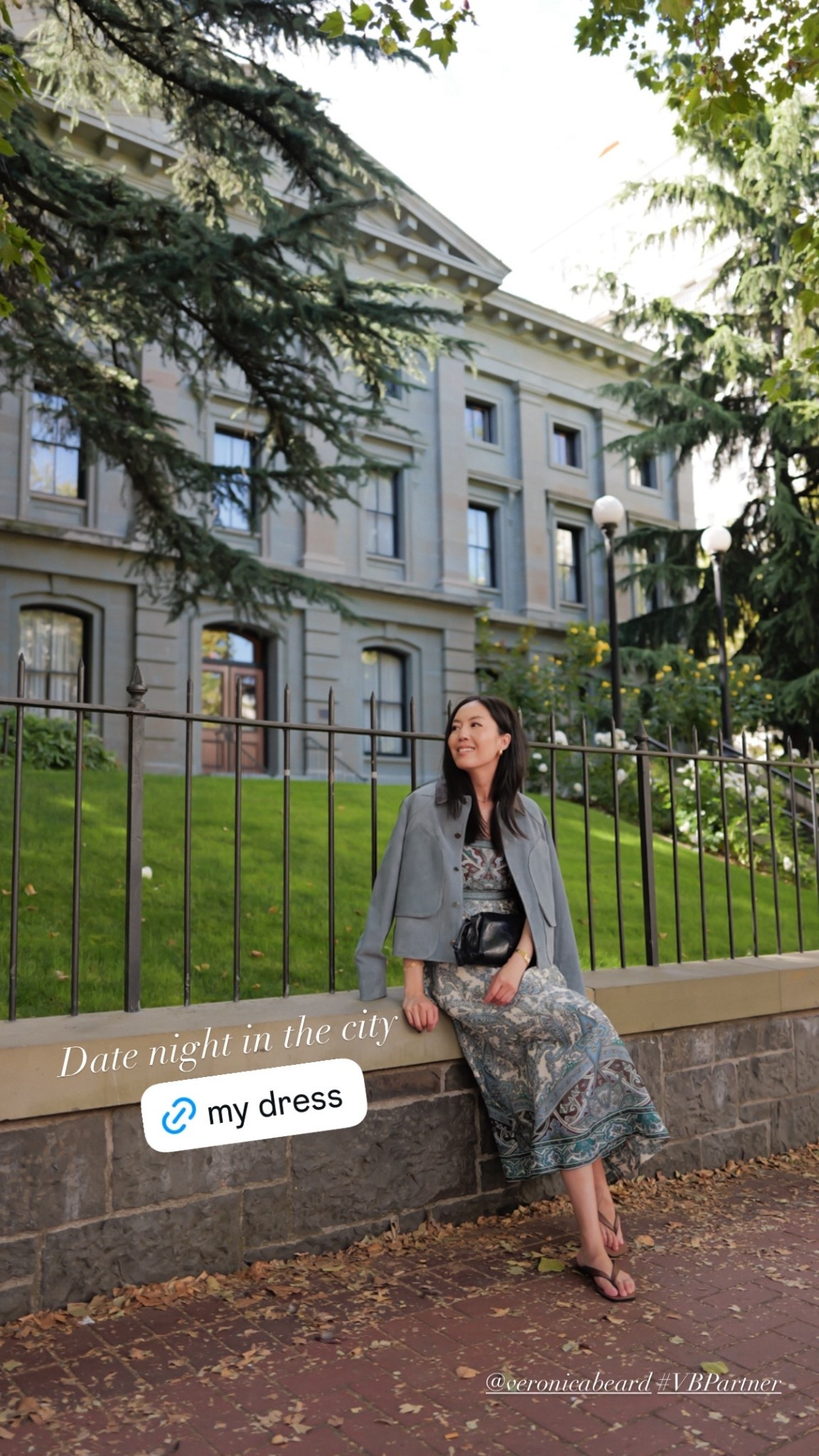Have you noticed I’ve essentially traded out my Hermes Lisboa sandals (the flats I’ve been wearing for over 8 yrs? I went through pairs of them!) for these leather flip flops? It feels like the perfect update – and still elevated enough.

Wearing a size 4 in the dress and jacket.

#classicstyle
#summeroutfit
#datenightoutfit
#businesscasualworkwear
#summerworkwear

#LTKgrwm #LTKootd #LTKSeasonal