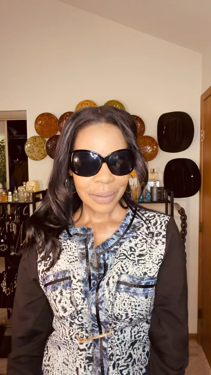 Solo Date Outfit went to go see, #Michael Jackson featuring Chico top Gap 70 flare jeans Macy’s heels sandals big sunnies Gucci bag Shop more affordable fashion here👉 https://www.shopltk.Zom/explore/nothinglikesweet_t

#LTKootd #LTKgrwm #LTKBeauty