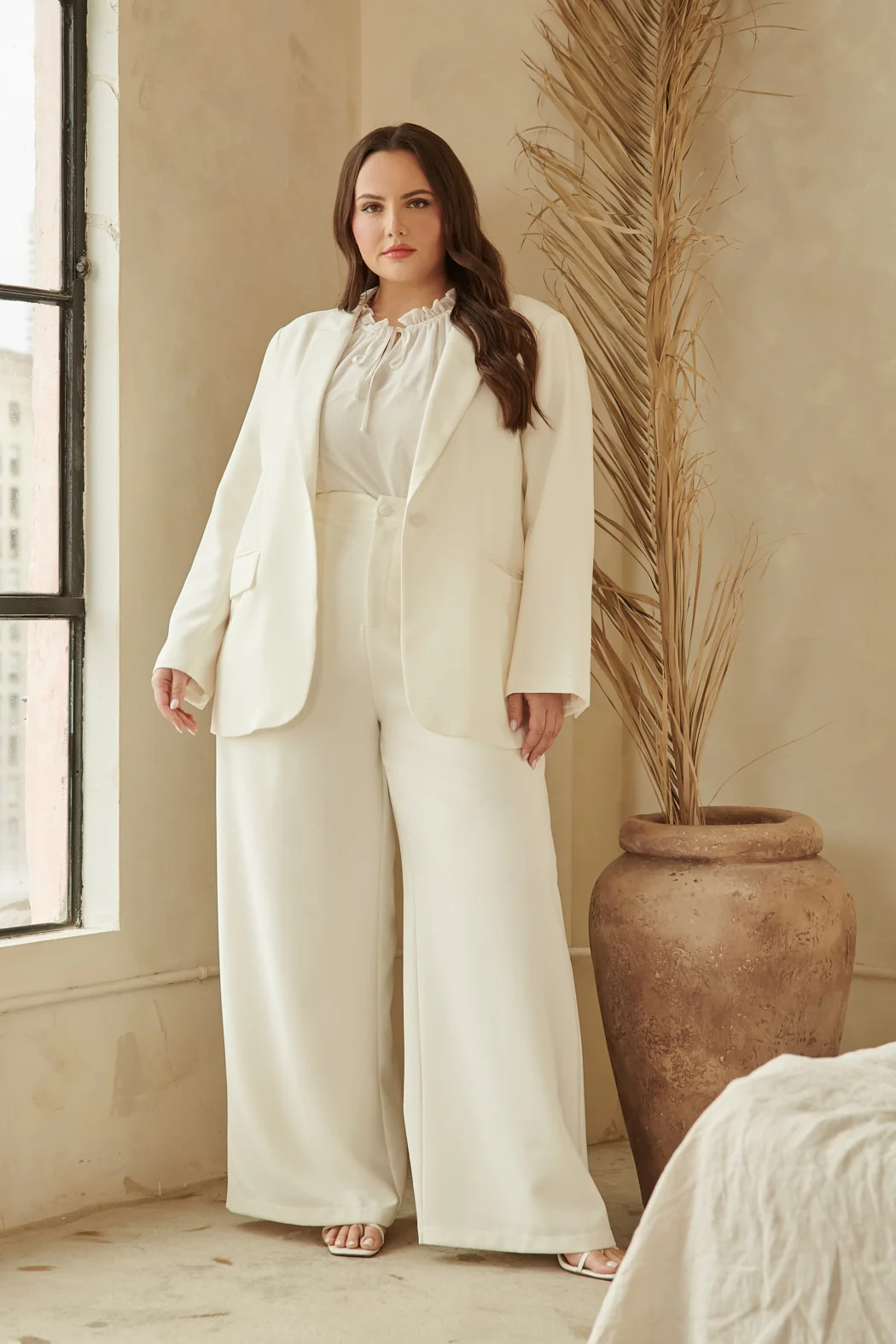 Chelsea Fitted Notch Lapel Blazer Curve | Sugarlips