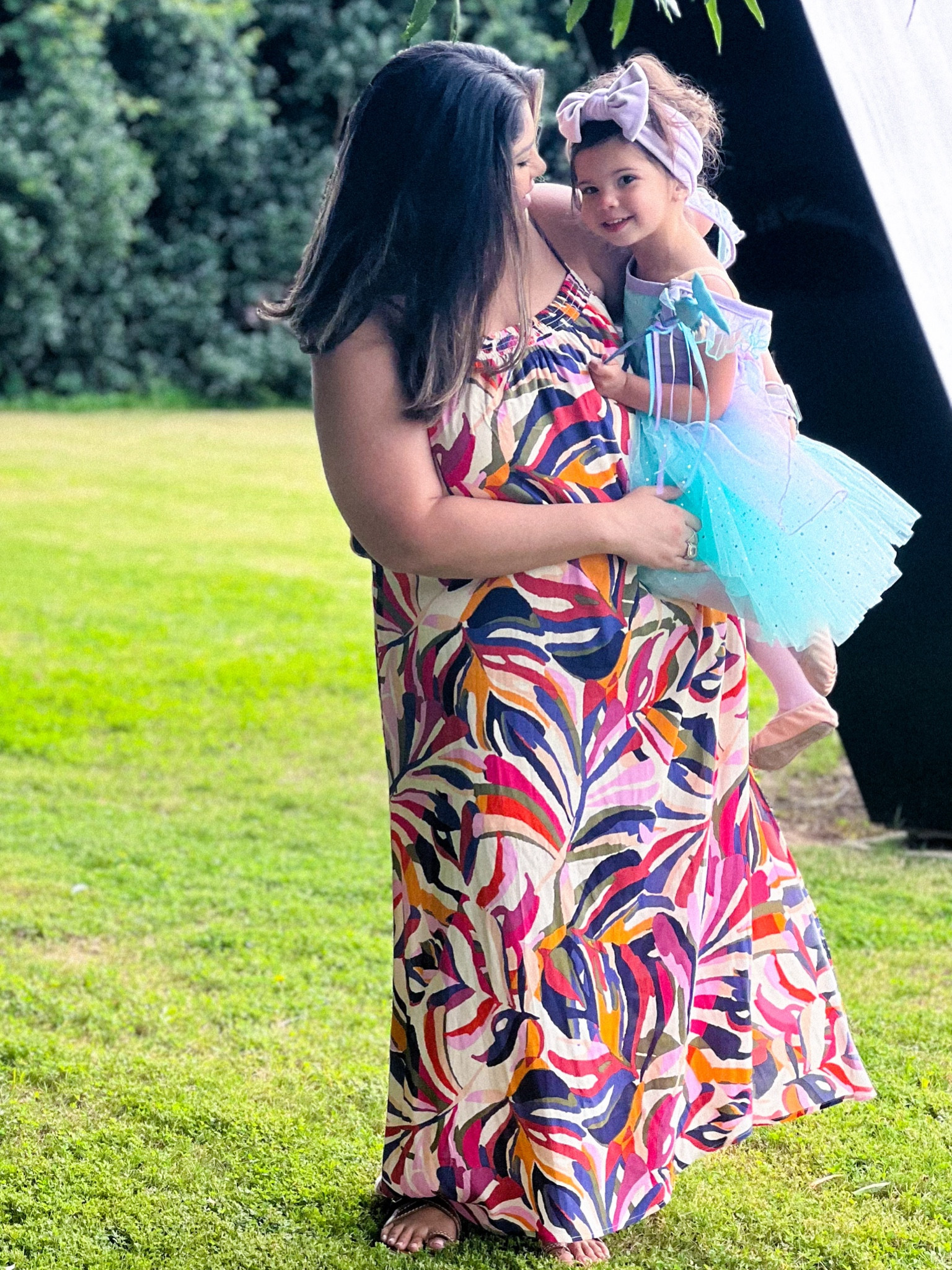 Love the colors in this dress! It has pockets too. Perfect for summer events and vacations! I’m wearing an XL 

#LTKStyleTip #LTKPlusSize