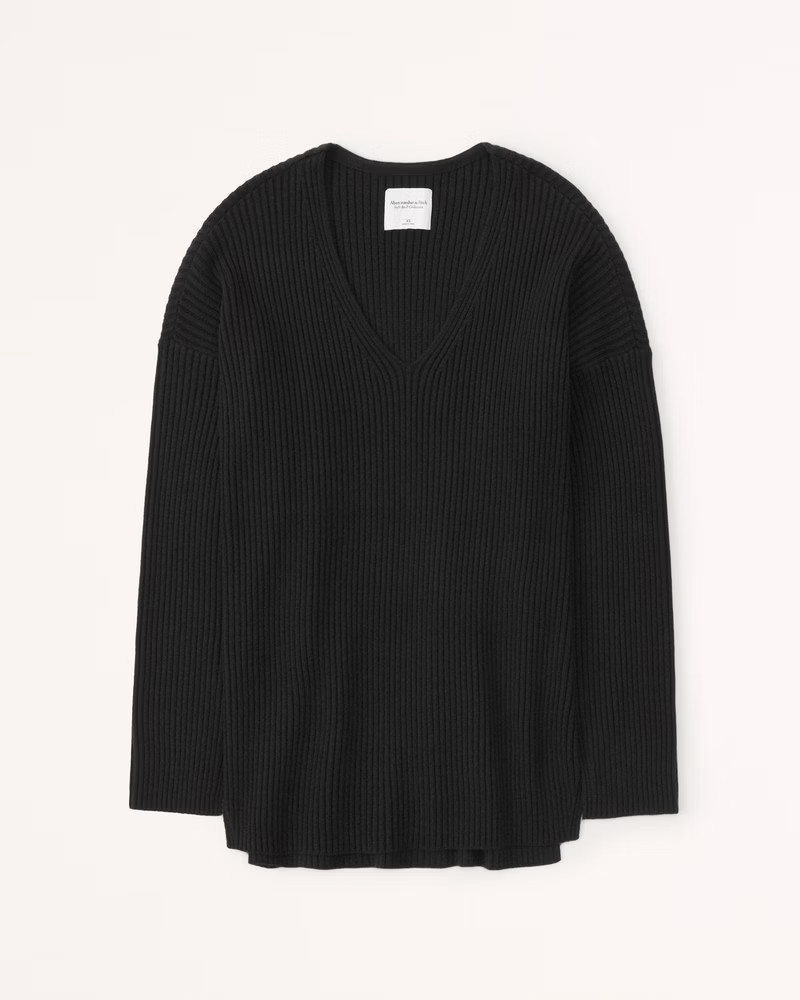LuxeLoft Legging-Friendly V-Neck Sweater | Abercrombie & Fitch (US)