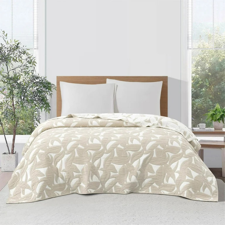 Mainstays Iris Leaf Stitched Quilt, King, Beige, Reversible Lightweight Bedding | Walmart (US)