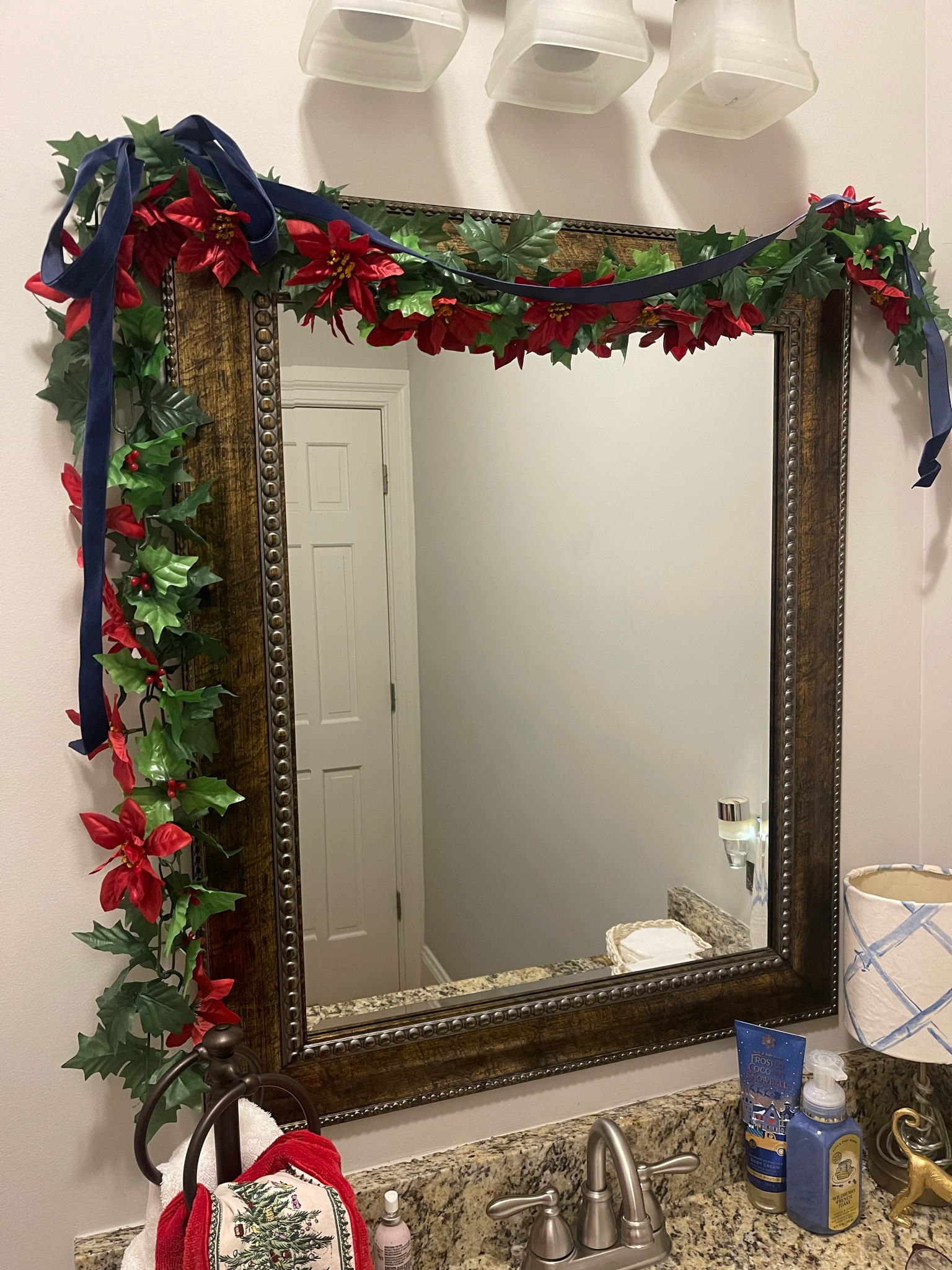Christmas decor, bathroom decorr

#LTKHoliday #LTKHome #LTKFindsUnder50