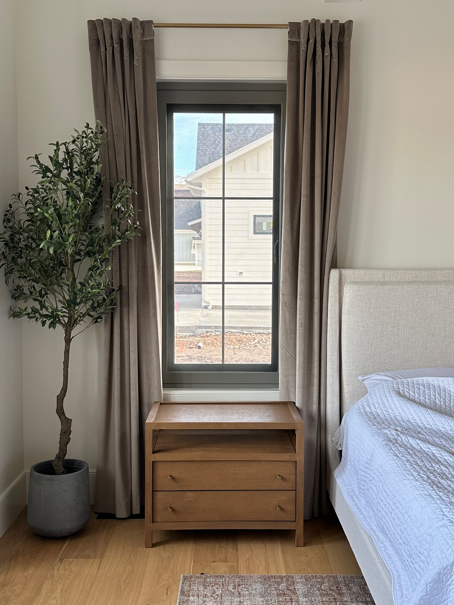 New nightstand! 

#LTKhome