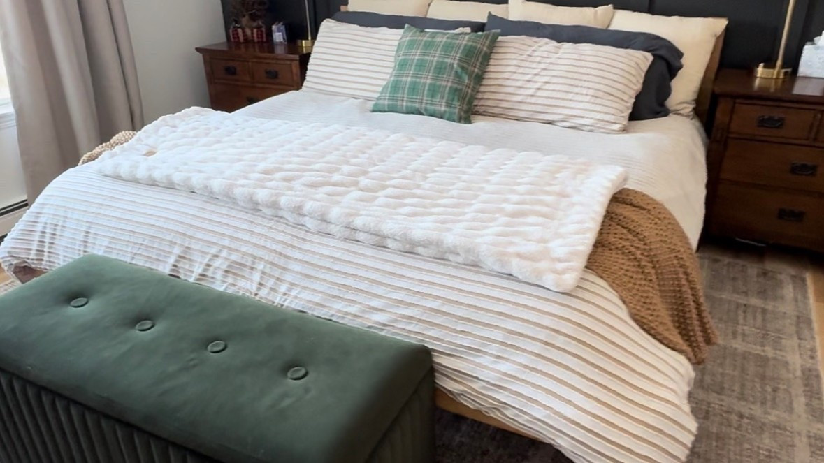 So cozy❤️. #bedding #cozy #blanket

#LTKdayinmylife #LTKHome