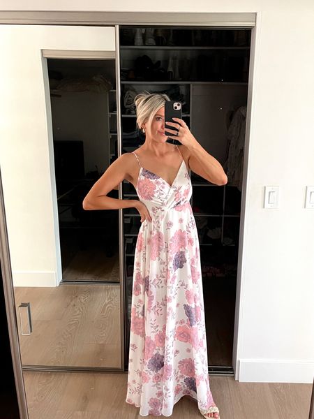 This floral print maxi dress is a perfect summer dress! It’s from Petal and Pup. Wearing an XS. Perfect for a summer wedding or event!

#LTKFindsUnder50 #LTKWedding #LTKFindsUnder100