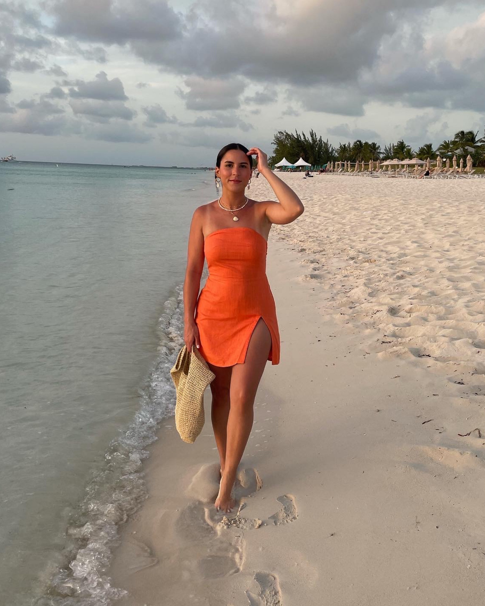 Simple vacation outfit 🌅🧡✨

Starfish Necklace is from Zara
Wearing a size S in the dress and I’m 5 ft

#LTKSeasonal #LTKstyletip #LTKFind