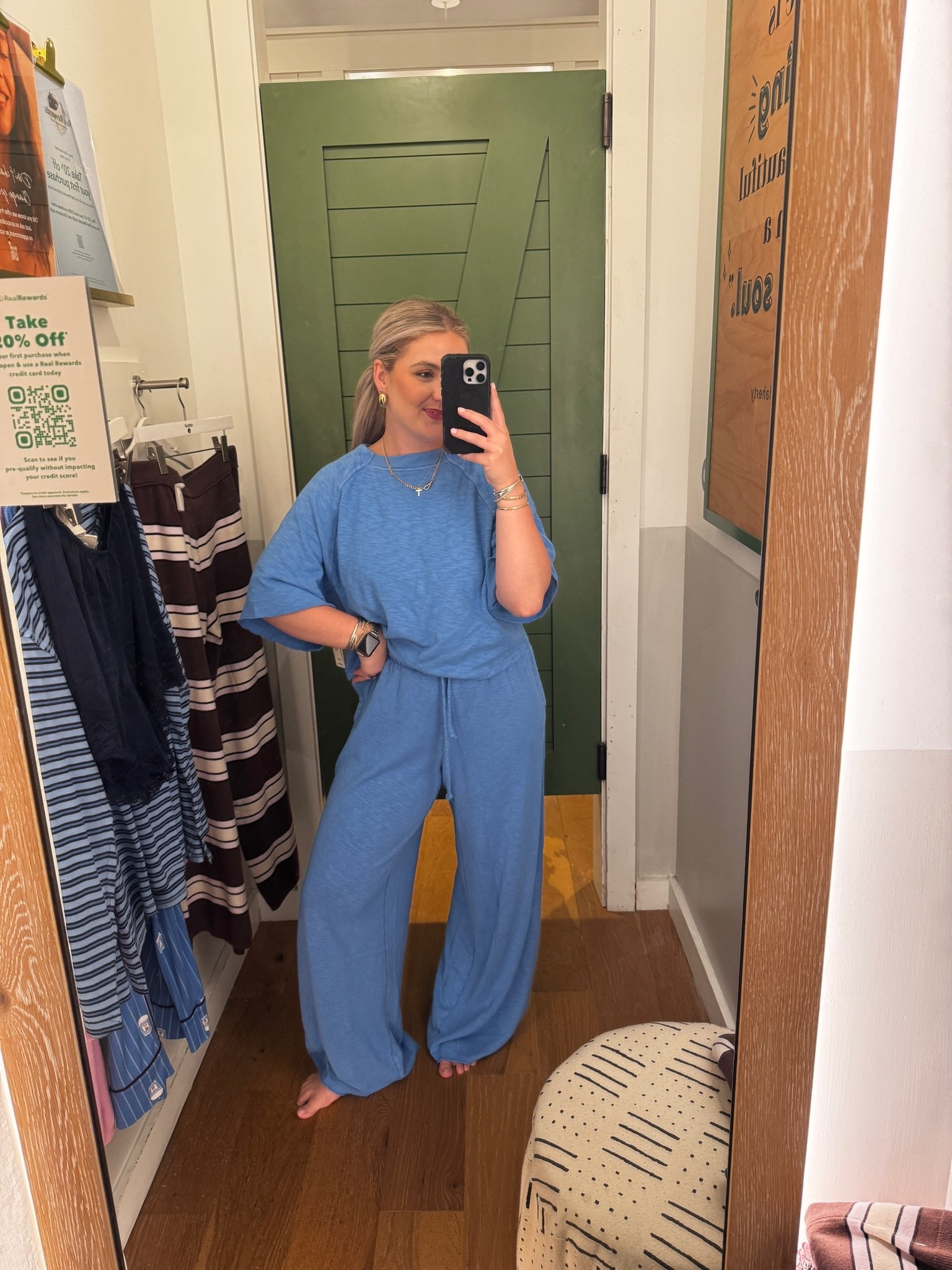 the comfiest pants everrrr
aerie matching set / loungewear set / fall / comfy