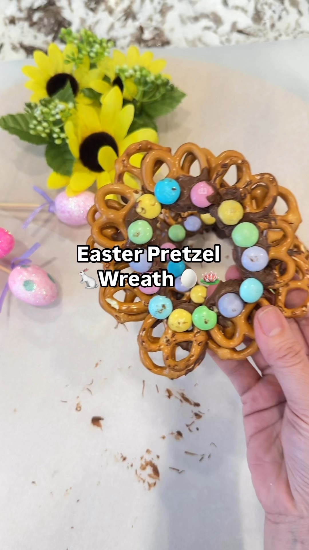 Super cute and simple wreath snack … a sweet & salty is the best combo !


#LTKFamily #LTKWatchNow #LTKSeasonal