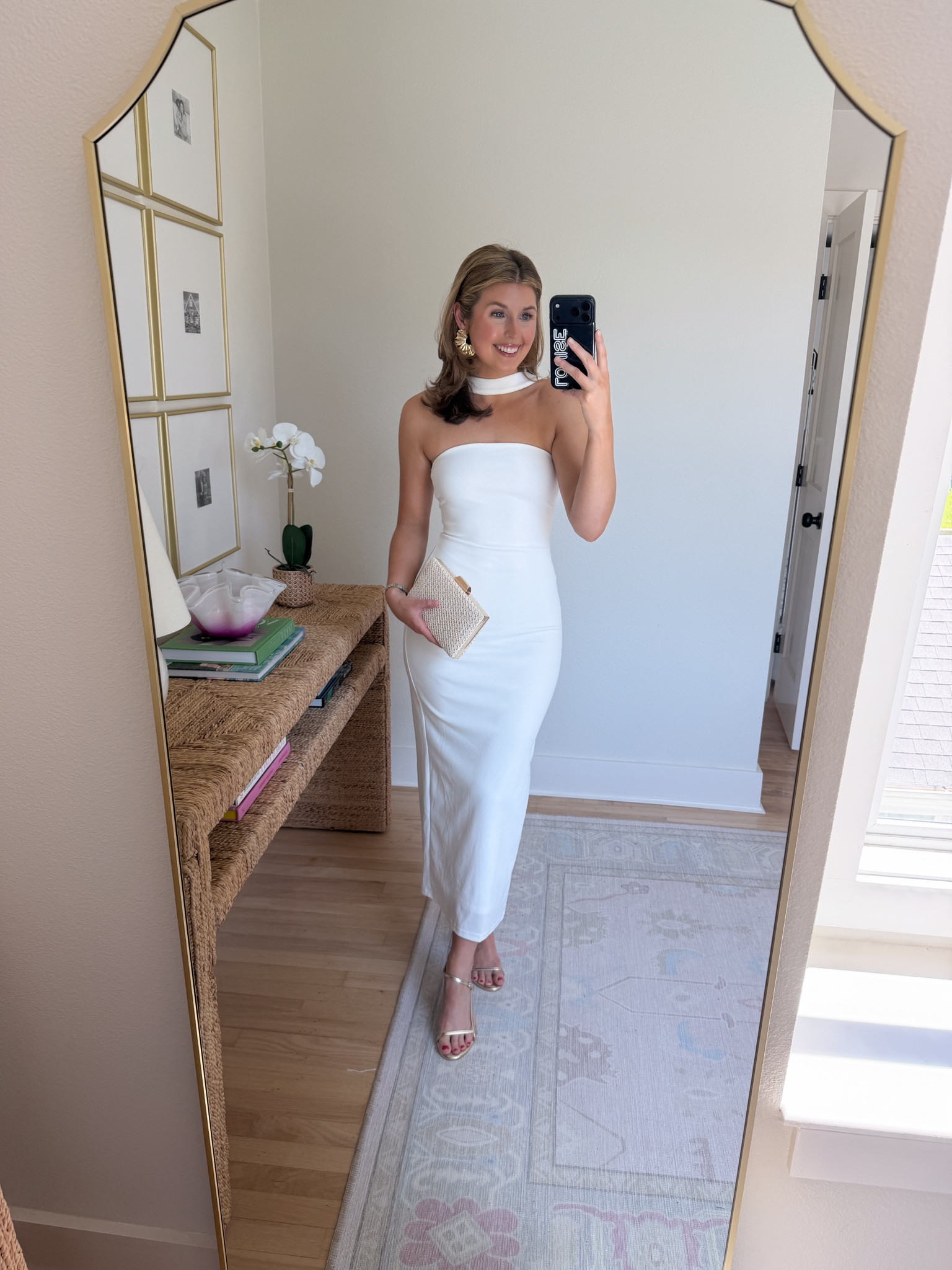 White midi dress for summer! Wearing a S 
