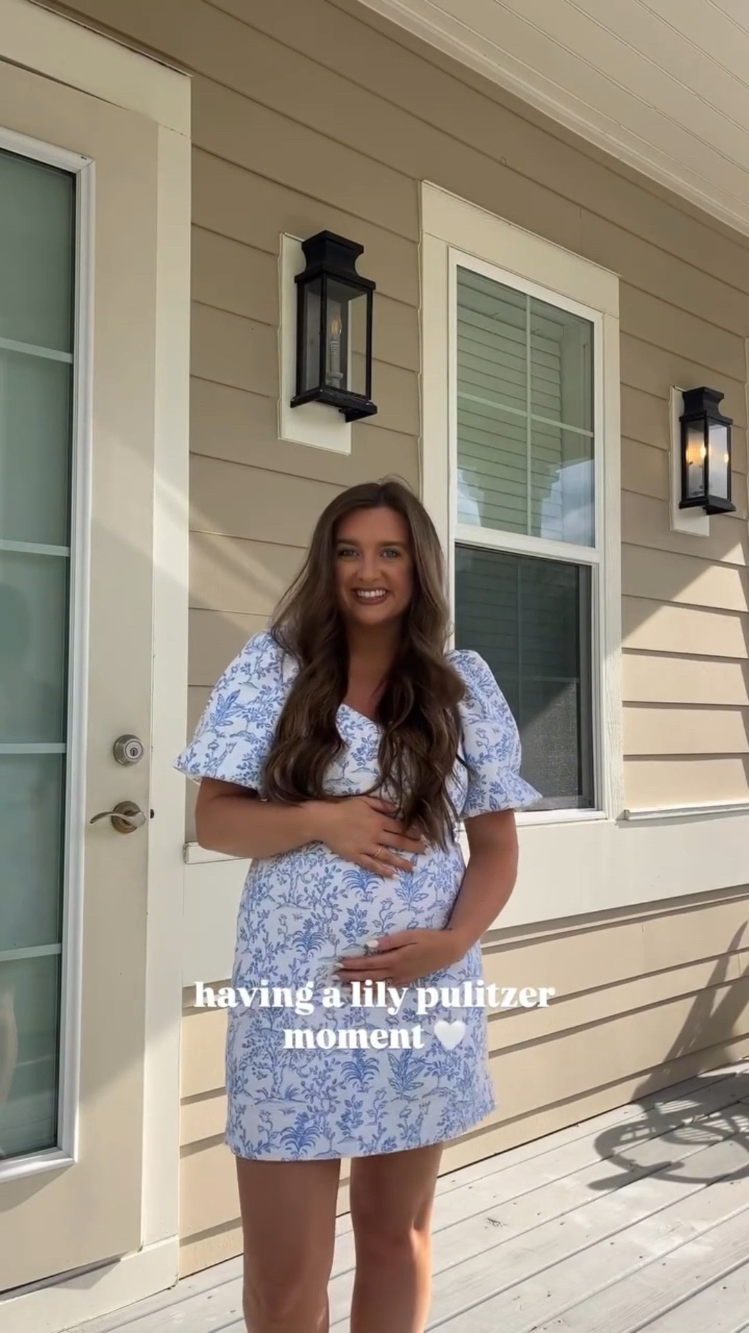 this dress deserved a moment on the feed @lillypulitzer ily 🫶🏼🐚🌊🤍 say DRESS & I’ll send you the 🔗

#beachdress #beachstyle #lilypulitzer #coastalstyle #30a