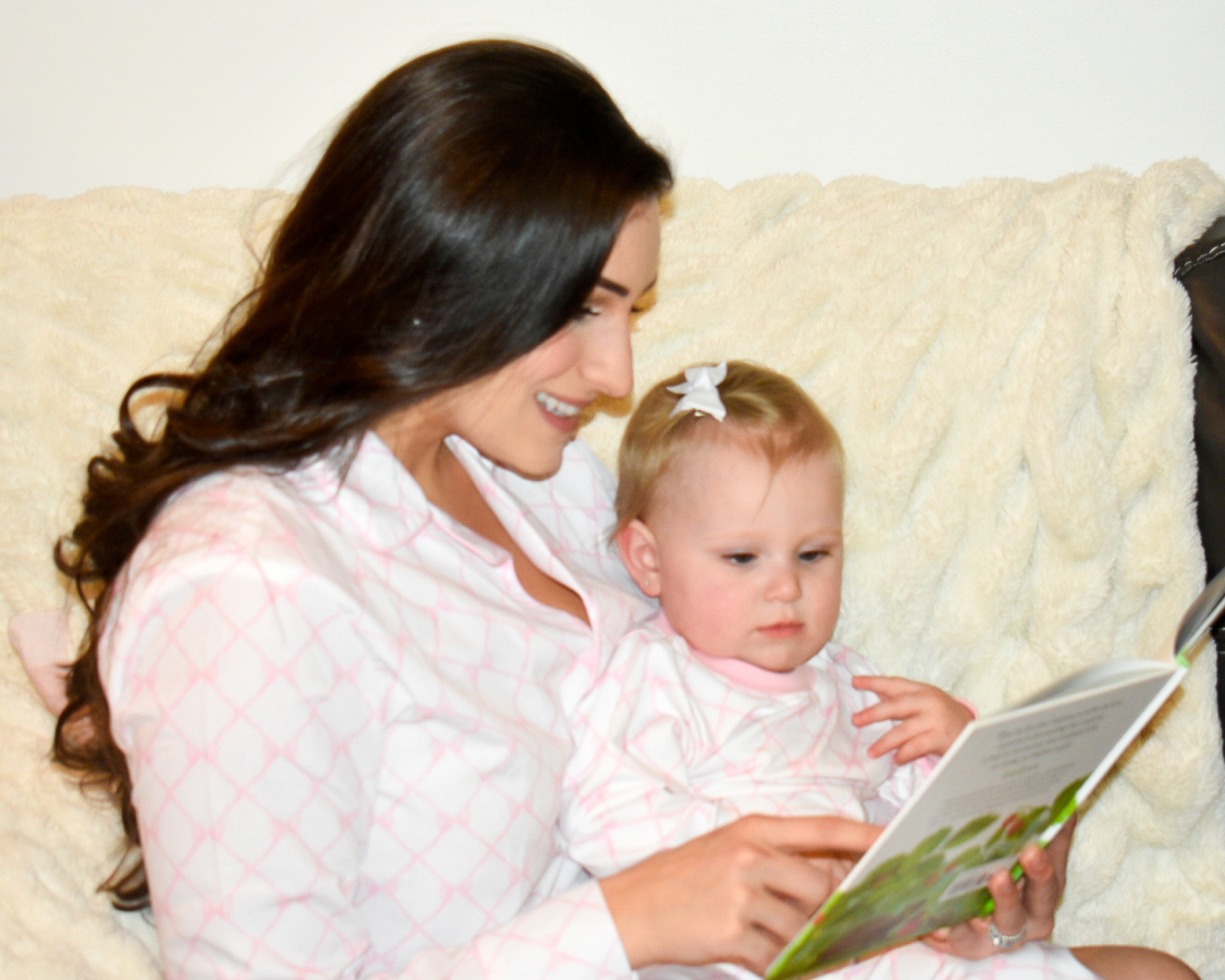 Mommy & Me Pajamas!🎀 
#CecilandLou #MommyandMe #MatchingPajamas #BabyBooks #ToddlerPajamas 

#LTKfamily #LTKbaby #LTKkids
