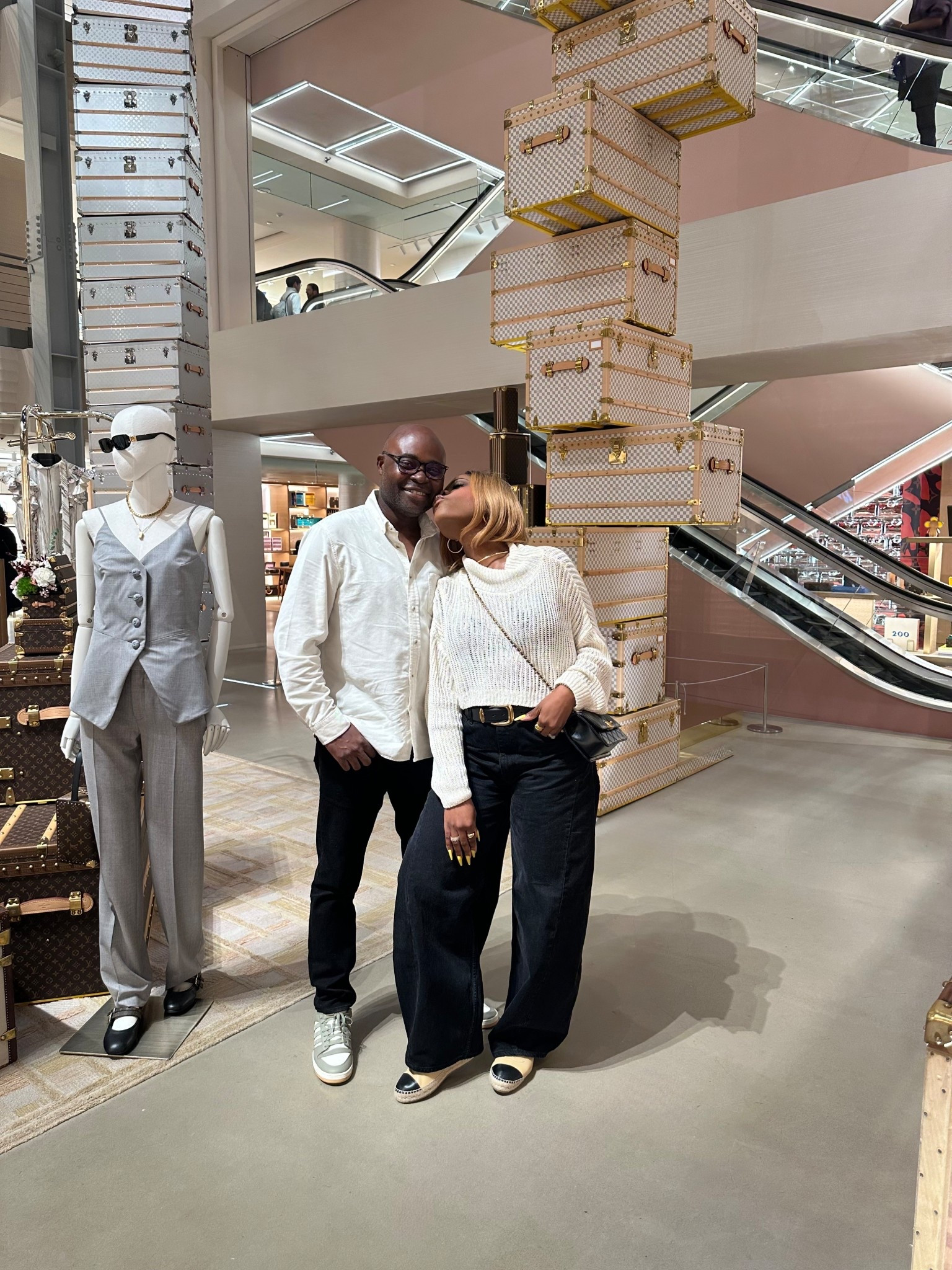 Mom and dad 💕 what we wore to NYC last weekend for a day trip :) it was 65 degree and sunny. The perfect nyc weather 

#LTKdayinmylife #LTKSeasonal #LTKootd