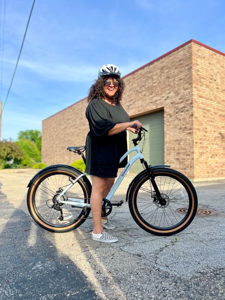 Got my new comfort hybrid bike from my partners at Schwinn! #ad #gifted #schwinnambassador

Suspension fork, disc breaks, 8-speeds. This will be great for bopping around town this summer!

Comes in blue and navy as well.

#LTKTravel #LTKFitness #LTKActive