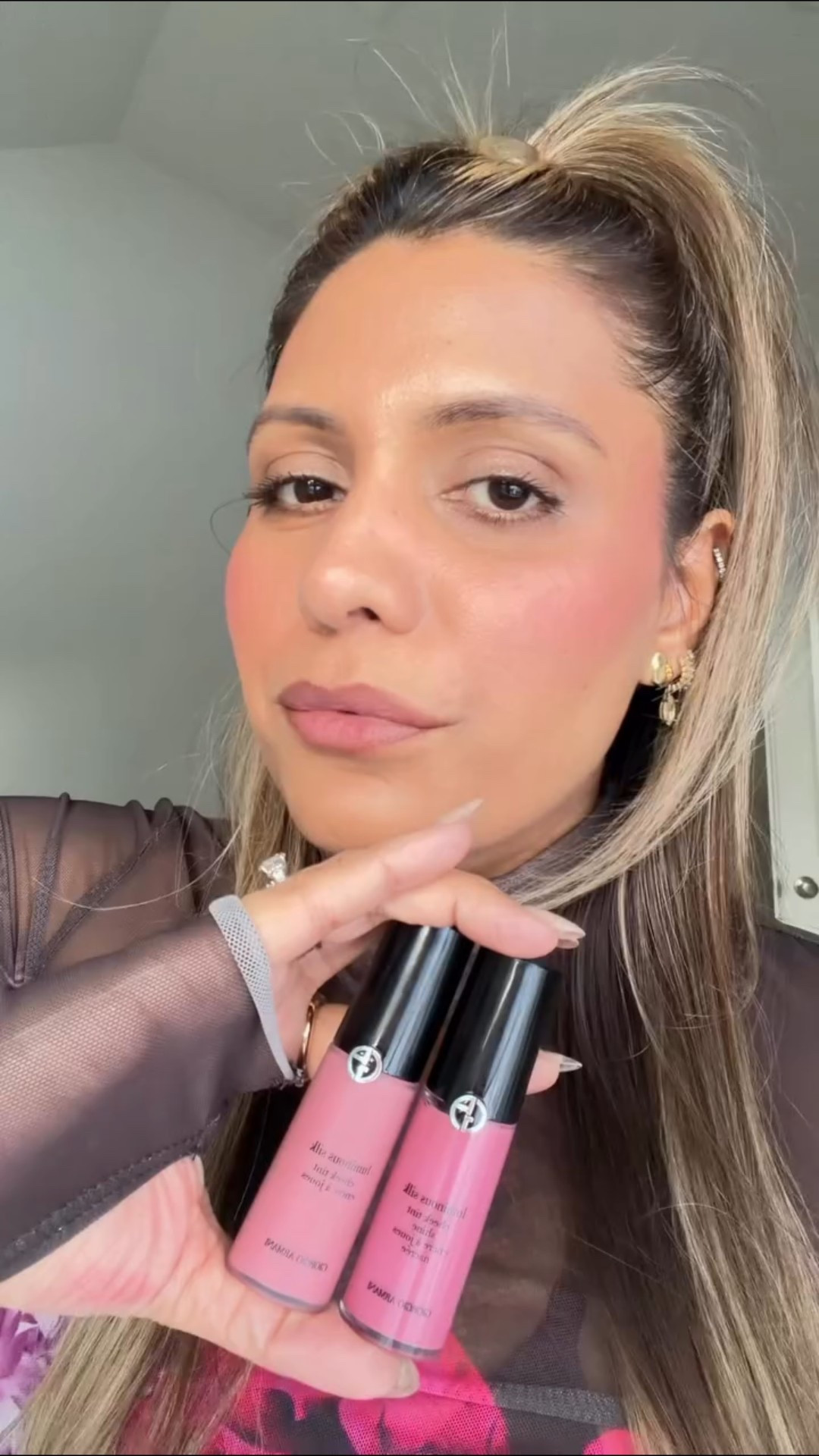 New year glow, perfected ✨ Layering @armanibeauty Luminous Silk Cheek Tint in shade 62 and Cheek Tint Shine in 62S for that lit-from-within flush.
Available at @sephora 

#giftedbyarmani #armanibeauties #LuminousSilk #blushcombo #makeup