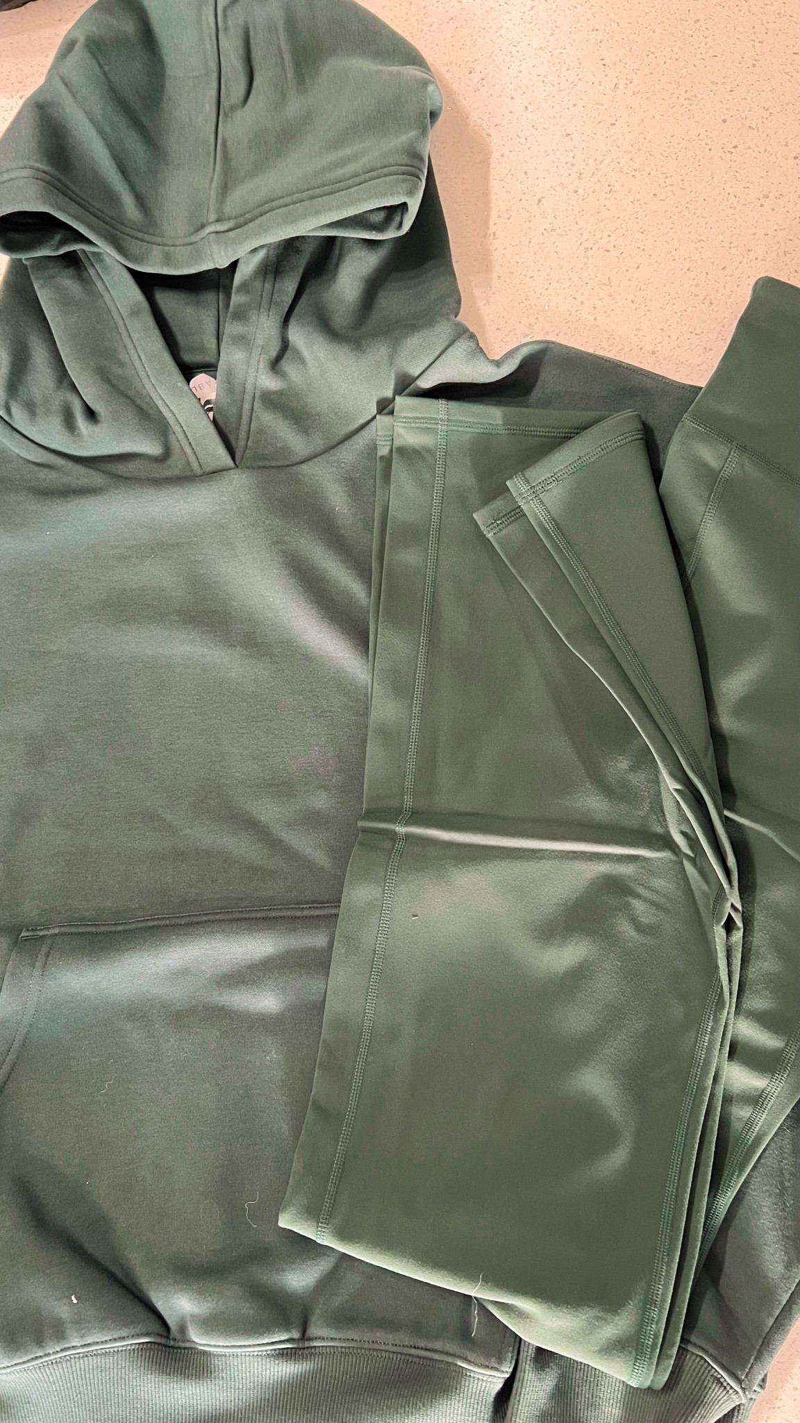 the cutest sweat set from fabletics 

#LTKHoliday #LTKStyleTip #LTKFindsUnder50