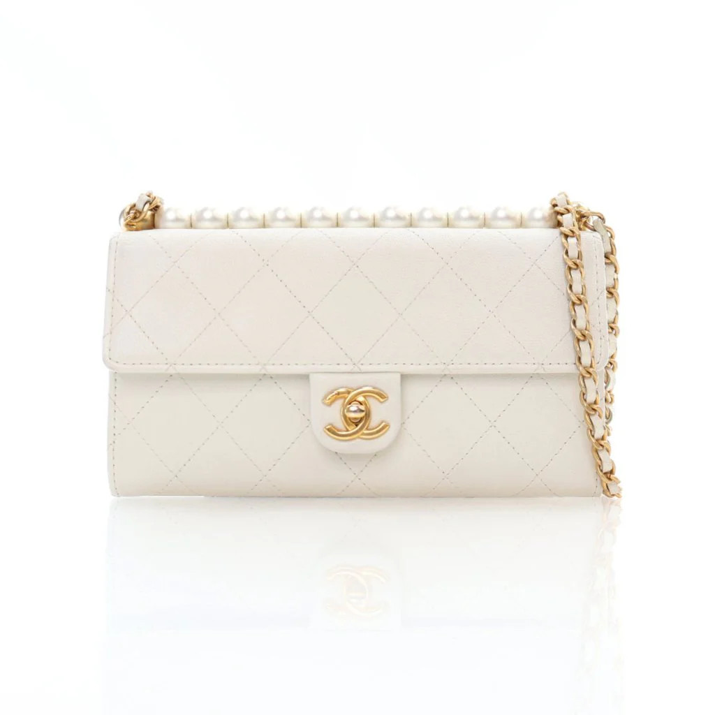 Chanel White Goatskin Chic Pearls Wallet on Chain (WOC) | Shop Simon