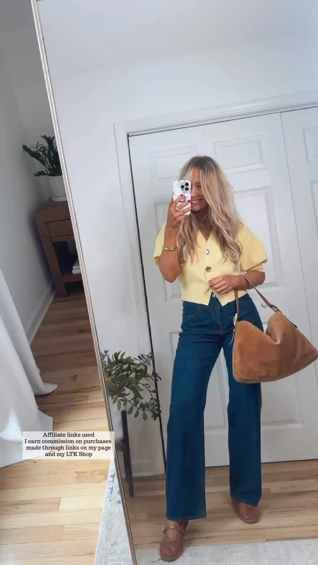 Zara butter yellow top

Abercrombie jeans
Everyday outfit to grab a coffee with friends 
Light brown suede bag
