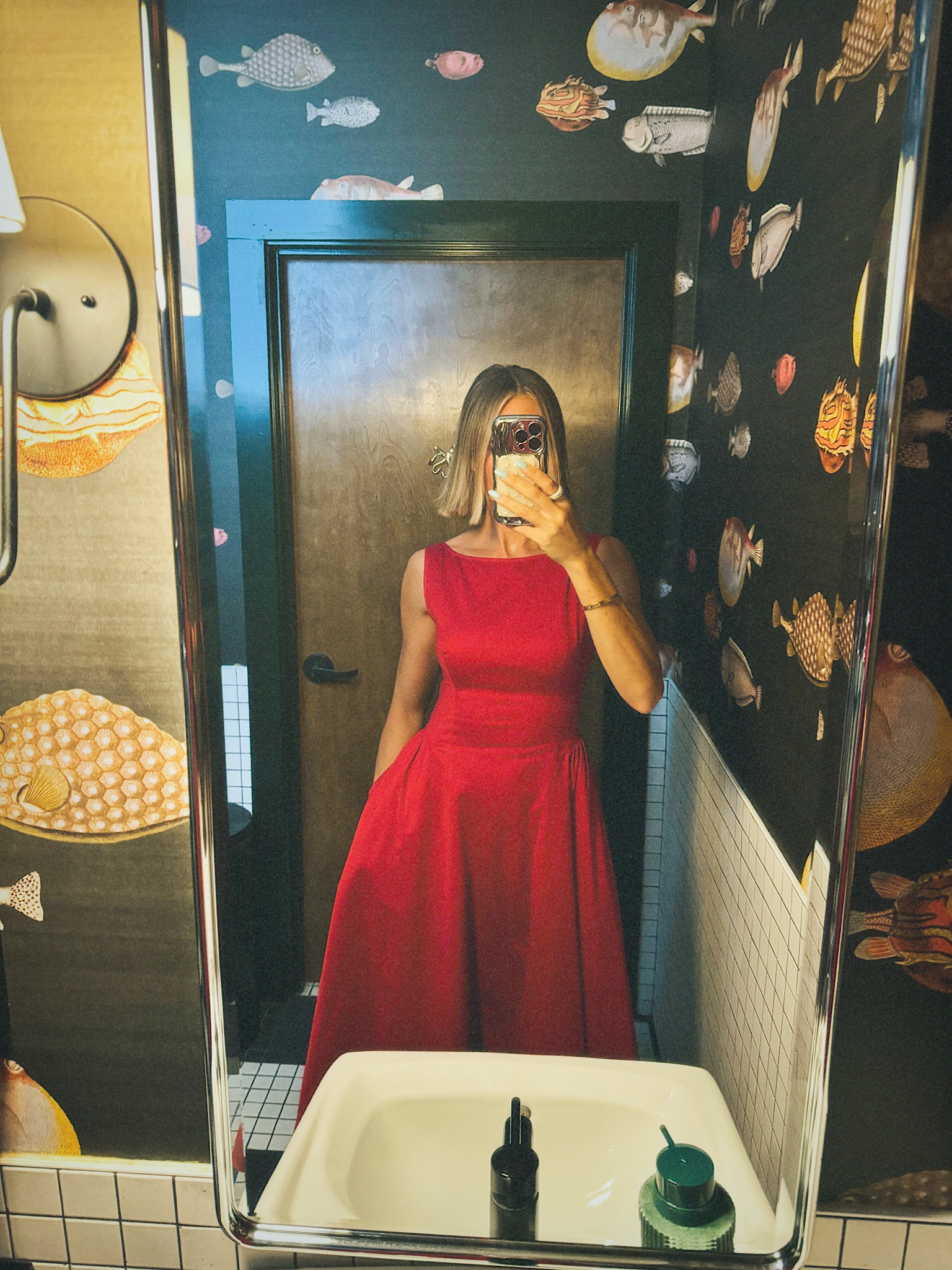 Wearing a sm in the dress 

#LTKOver40 #LTKParties #LTKStyleTip