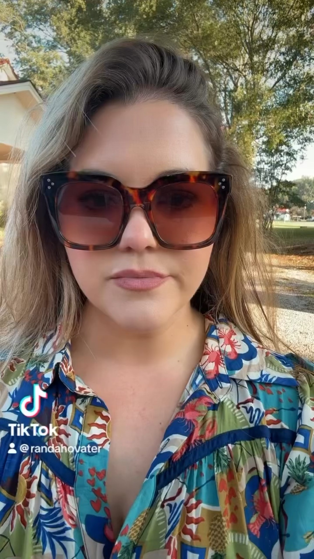 A little #ootd action today! It’s a Friday full of work, then photos, and now dinner with @willie_hovater ❤️ 

Dress: @theshoppeatcoldwater 
Shoes: @sofftshoes from the Shoppe at Coldwater 
Jewelry: @the_aga_company and @brightoncollectibles 

#momfashion #midsizefashion #midsizegals #microinfluencer #momstyle #outfitoftoday