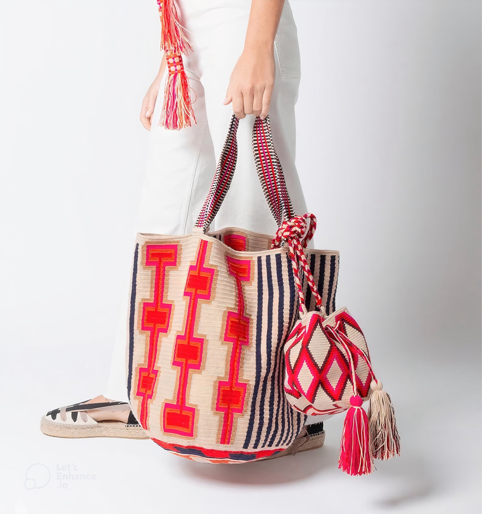 I’m obsessed with these handmade colorful WAYUU mochila bags. The prints are amazing and some come with tassels or Pom poms #purse #travelbag #beachbag

#LTKItBag #LTKTravel #LTKStyleTip