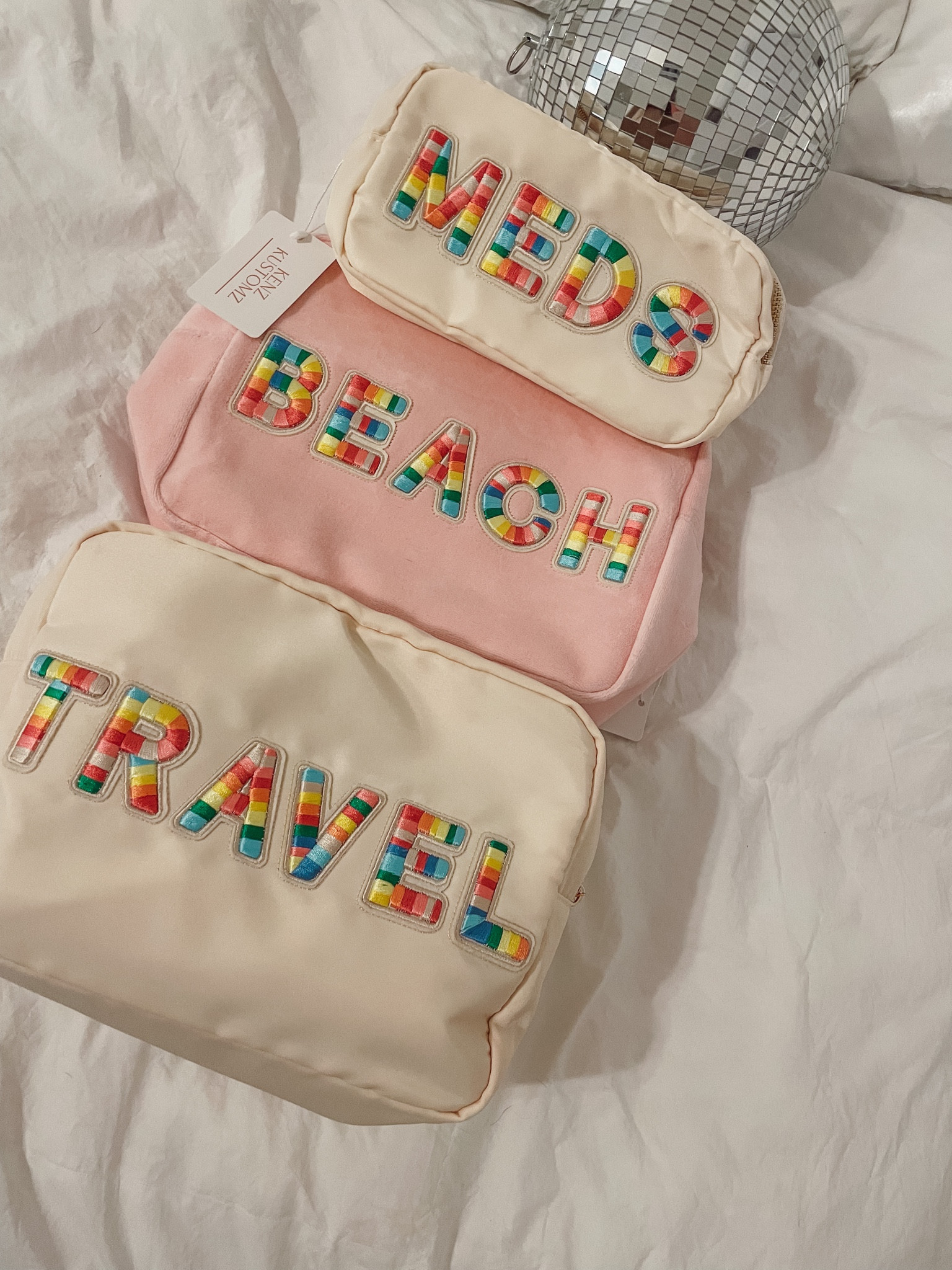 These little cuties are 40% off right now like whaaaaaat?! My fav bags for traveling, packing, and just keeping my products organized. wonderful quality & quick shipping too! 👝🌴🩷

#Travel #Beach #Meds #CustomBags #Organization #KenzKustomz #TravelNeed #FunOrganization #Trendy #LaborDaySales

#LTKtravel #LTKbeauty #LTKsalealert