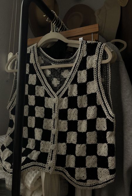 Cute checkered knit vest for fall #LTKfall

#LTKSeasonal #LTKfindsunder50