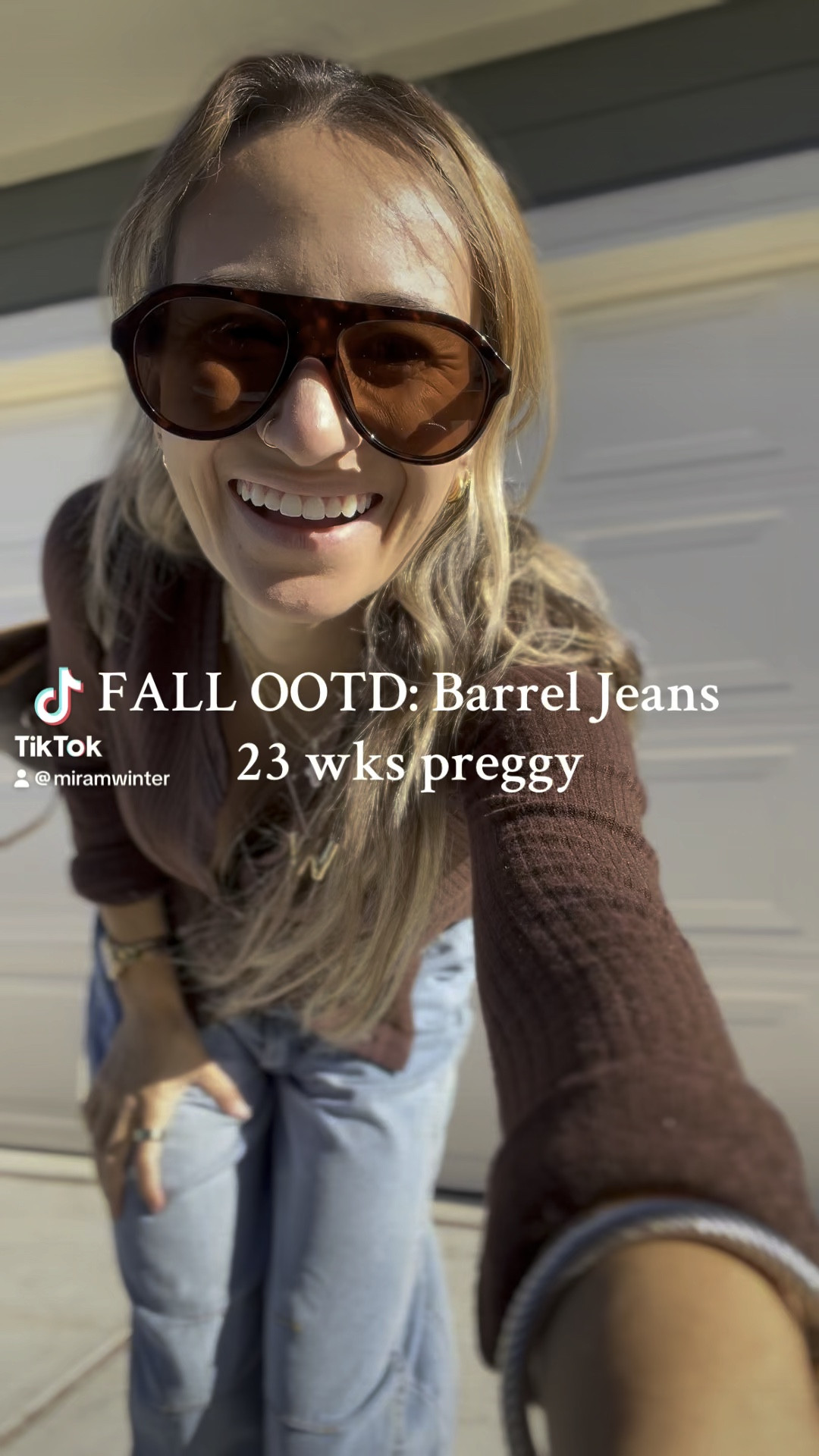 barrel jeans outfit 23 wks preggy 🎀

#LTKStyleTip #LTKFindsUnder50 #LTKFindsUnder100