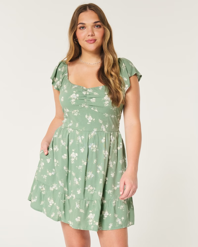 Short-Sleeve Cinch Bust Skort Dress | Hollister (US)