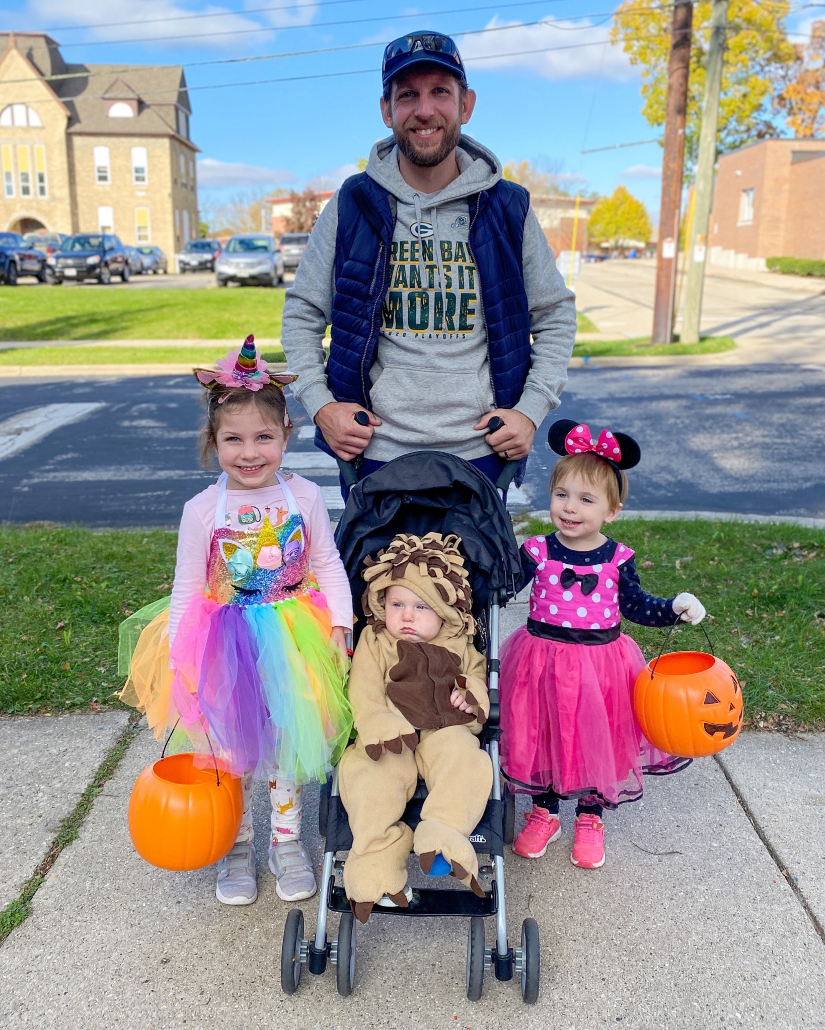 Toddler Minnie Mouse Halloween Costume 

Light Up Unicorn Halloween Costume

#LTKkids