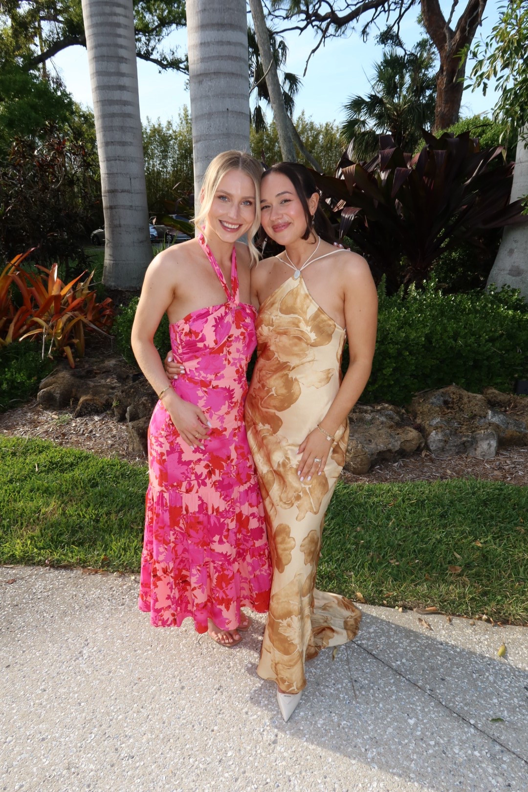 Florida wedding guest dresses!

Maxi, midi, dress, tropical, resort, vacation, event, floral, shell, lulu’s, affordablee

#LTKWedding #LTKFindsUnder100